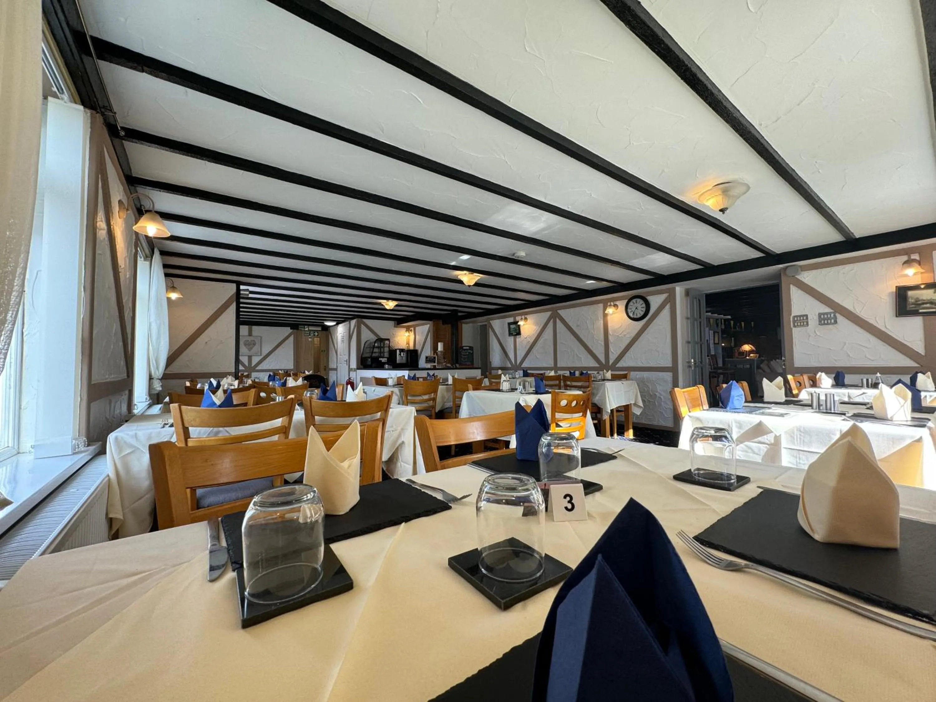 Restaurant/places to eat in The Carpenters Arms Rooms in Broadway, Laugharne