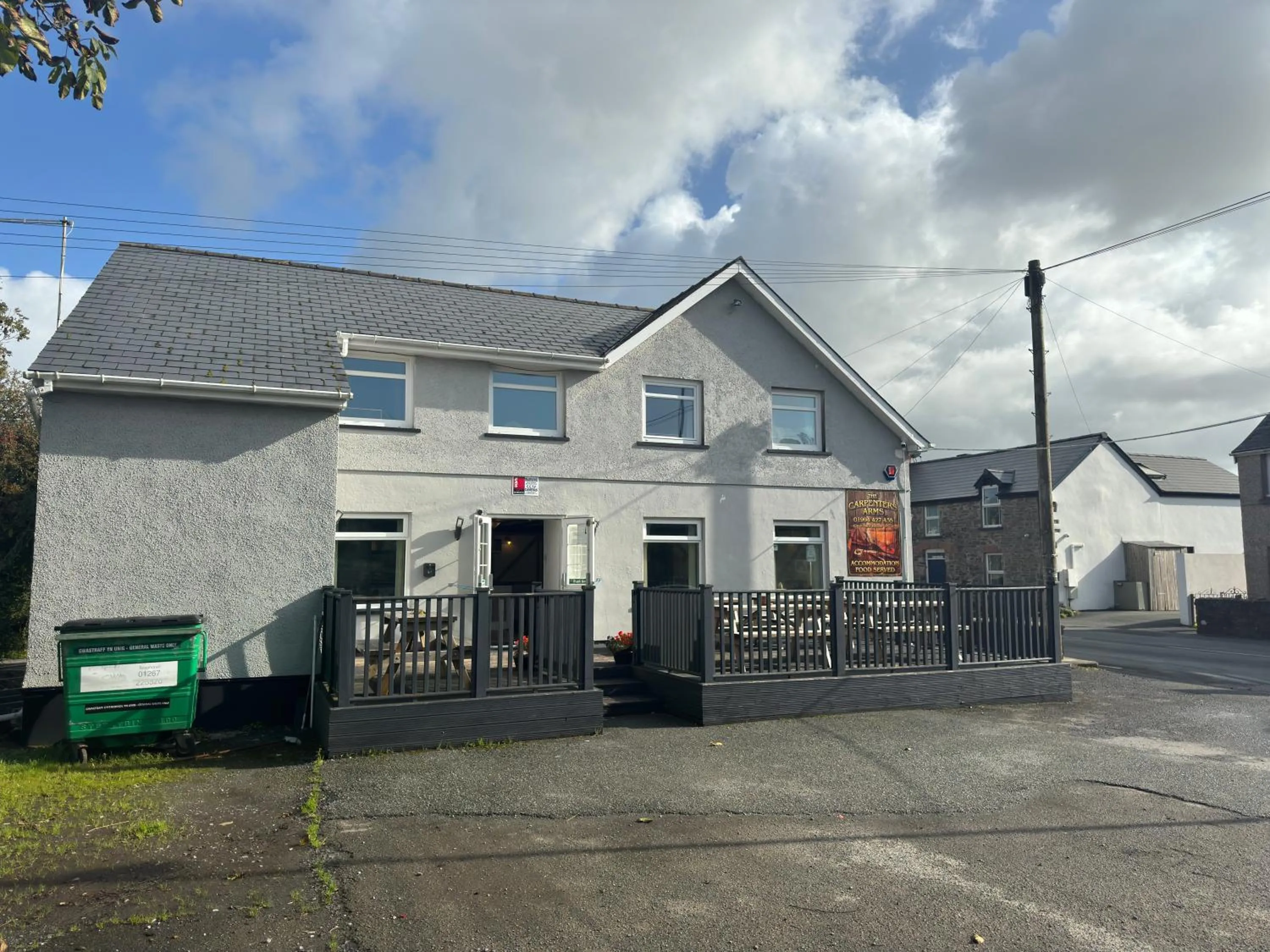 Property building in The Carpenters Arms Rooms in Broadway, Laugharne