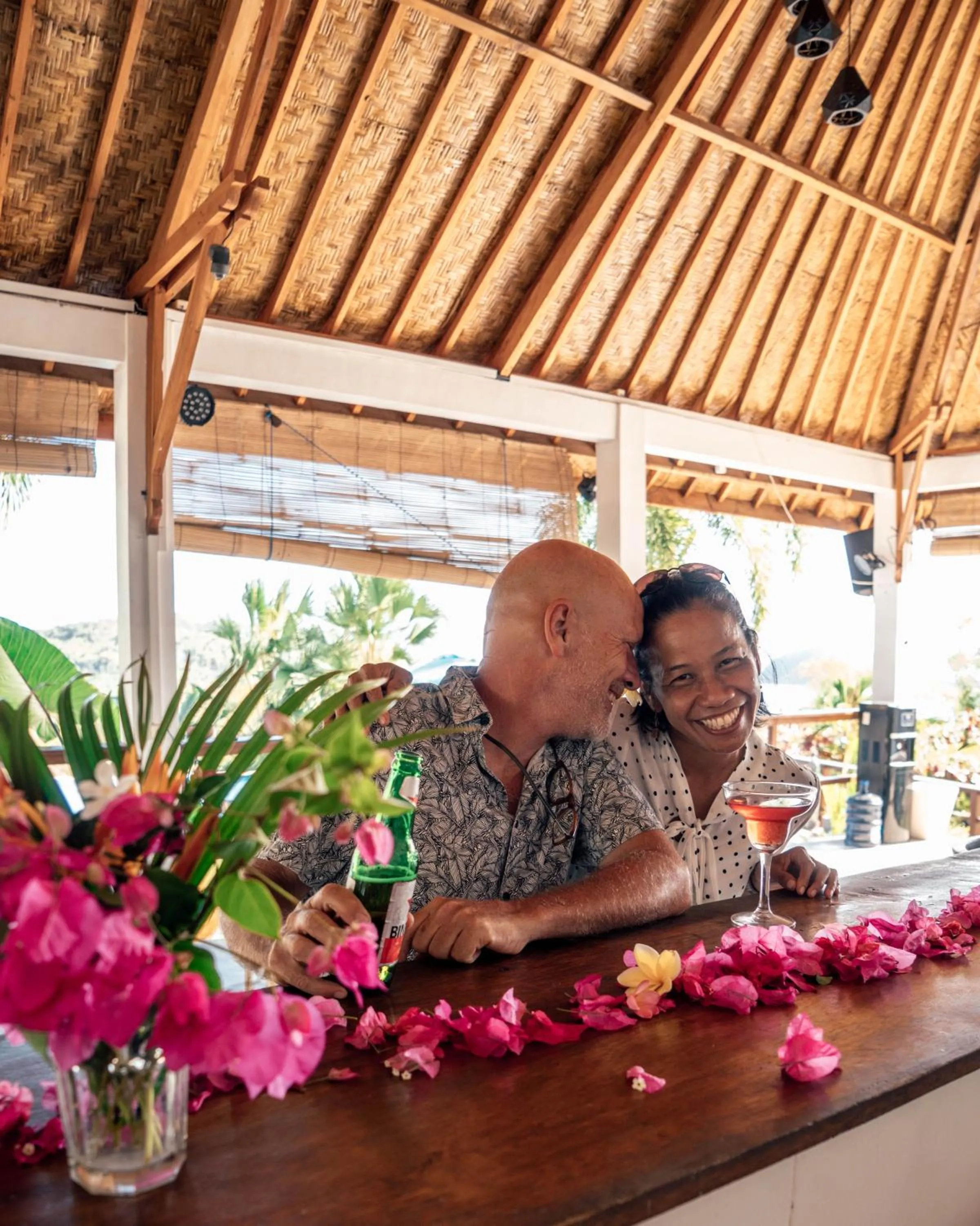 Lounge or bar in The Endless Summer Resort