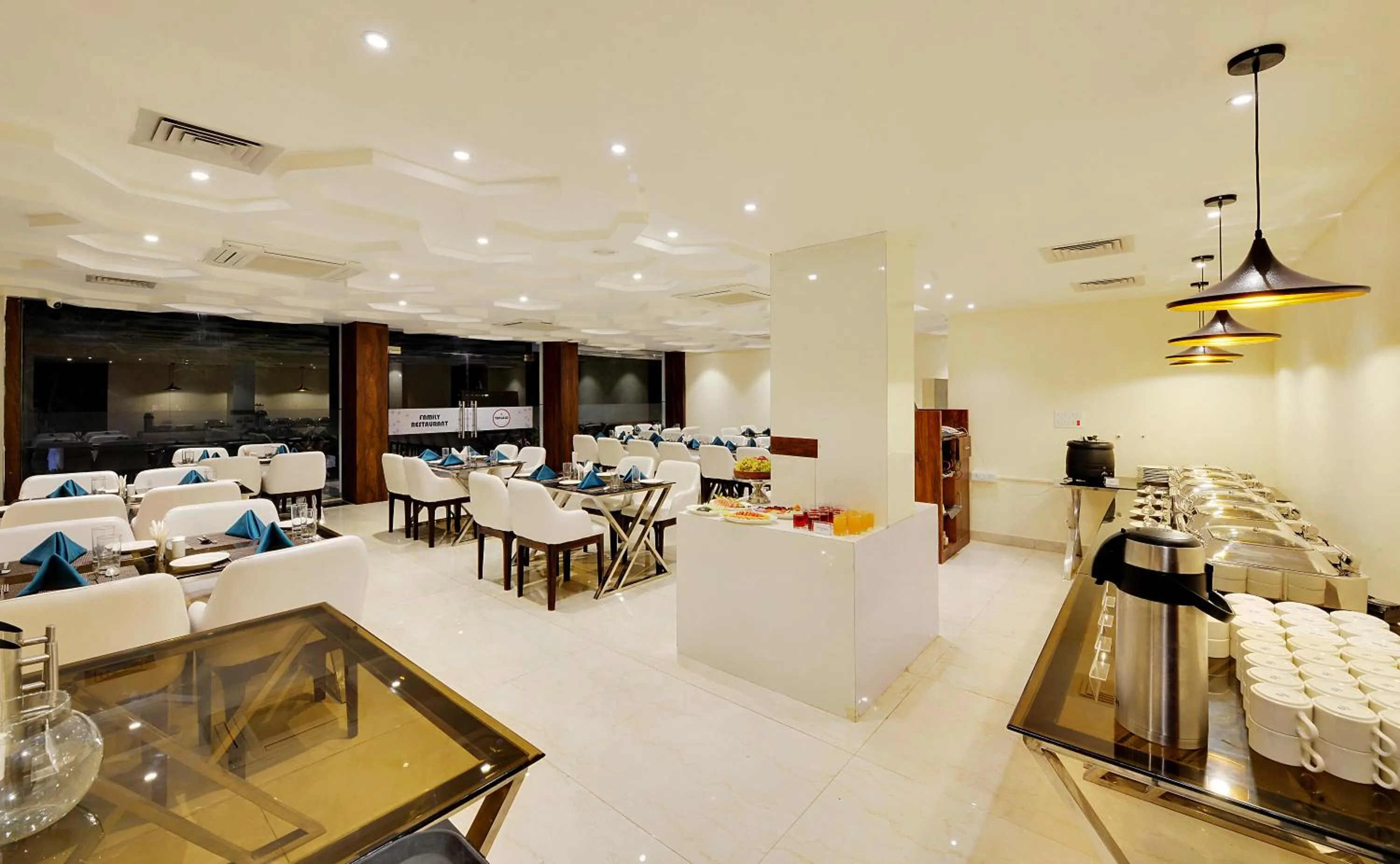 Restaurant/places to eat in Mastiff Select Gulbarga Hotel