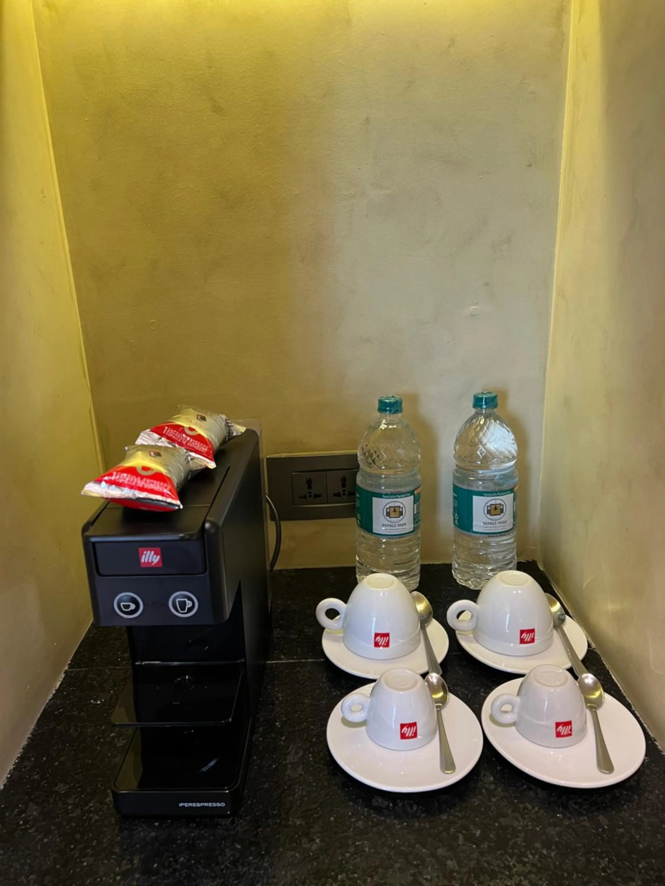 Coffee/tea facilities in Seto Ghar Hotel