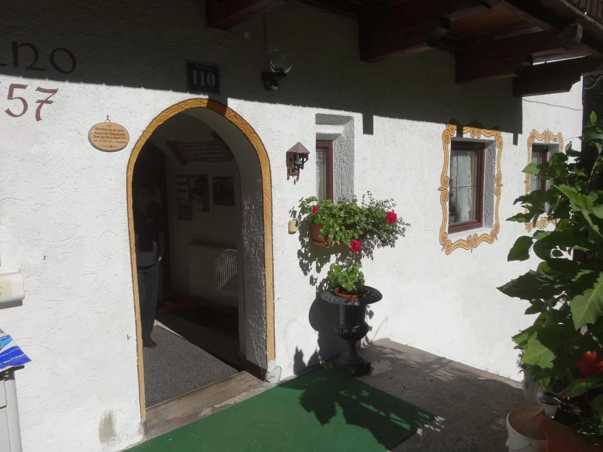 Facade/entrance in Haus Fiegl