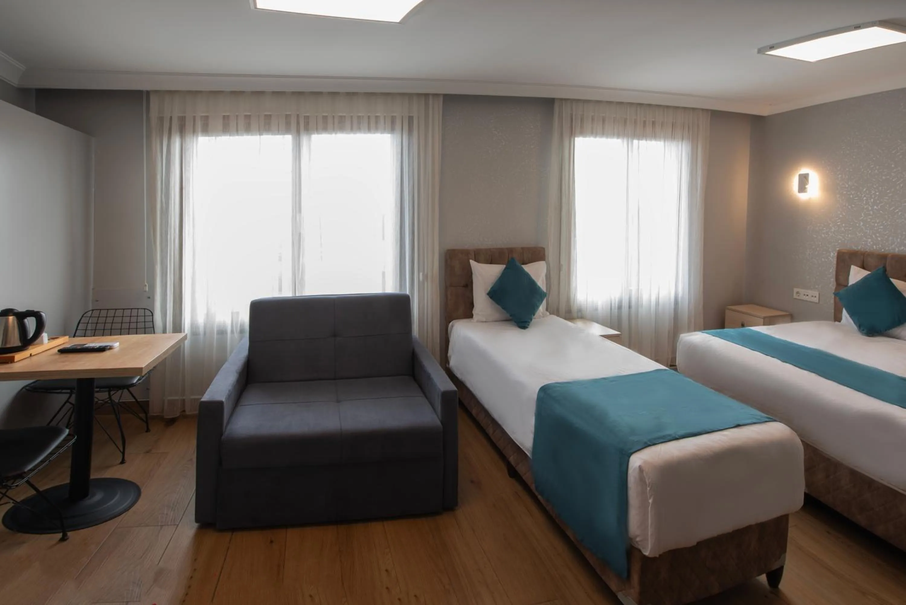 Photo of the whole room, Bed in Seven Studıos Sultanahmet