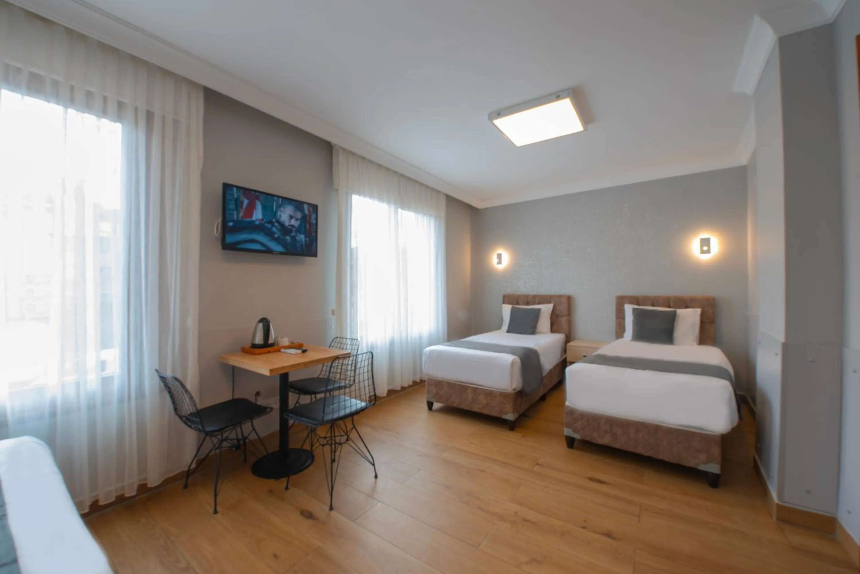 Photo of the whole room, Bed in Seven Studıos Sultanahmet