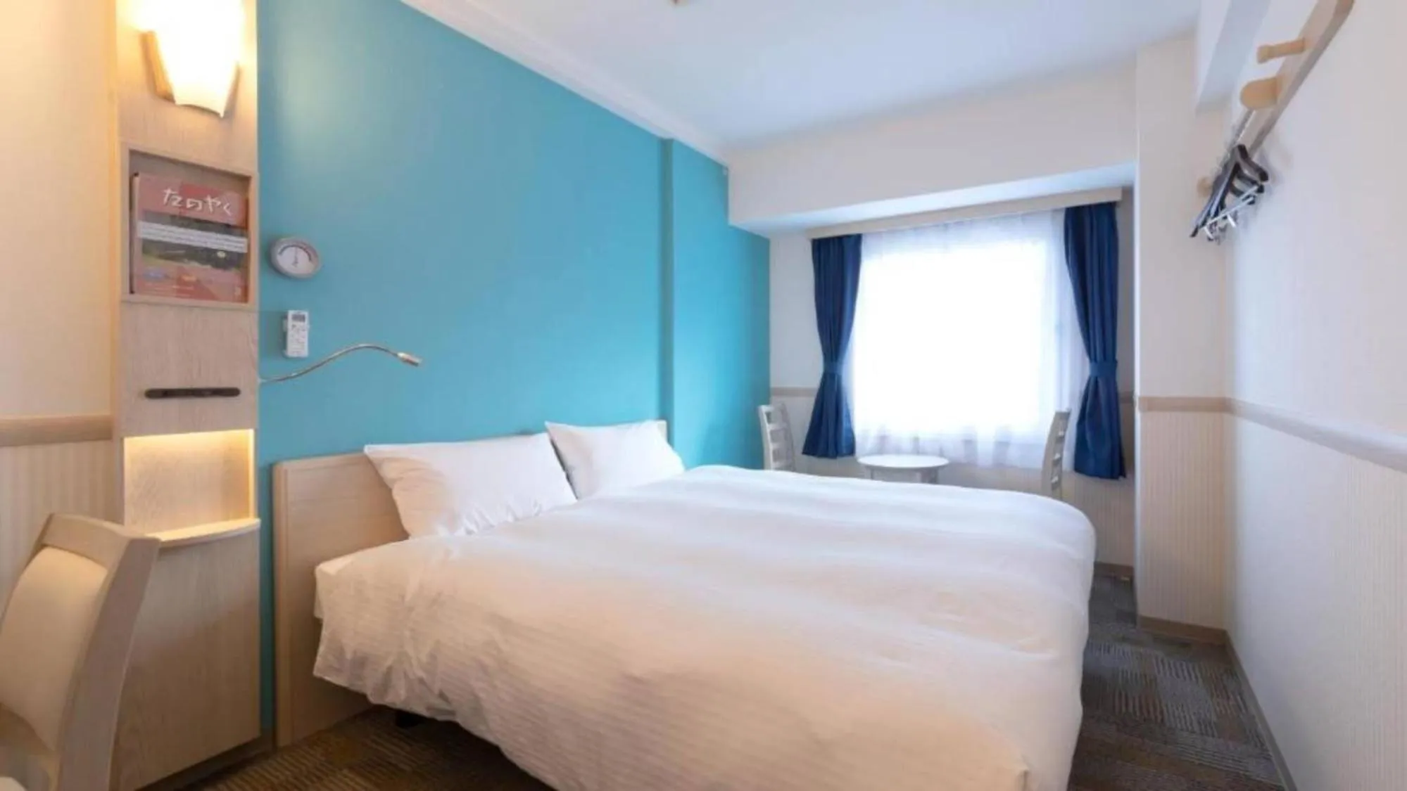 Photo of the whole room, Bed in Toyoko Inn Yokohama Shiei-chikatetsu Center Minami-eki