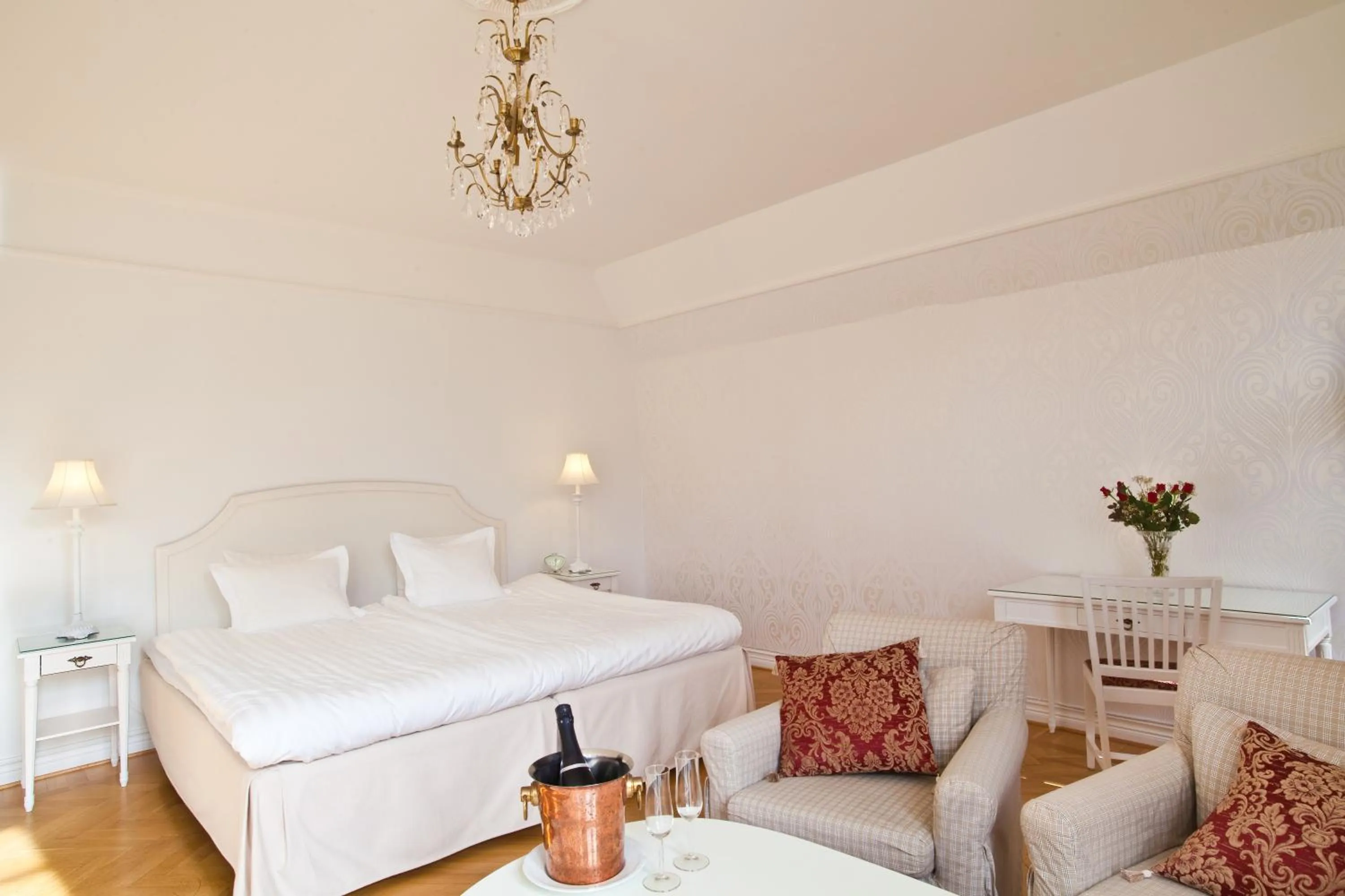 Bed in Möckelsnäs Herrgård