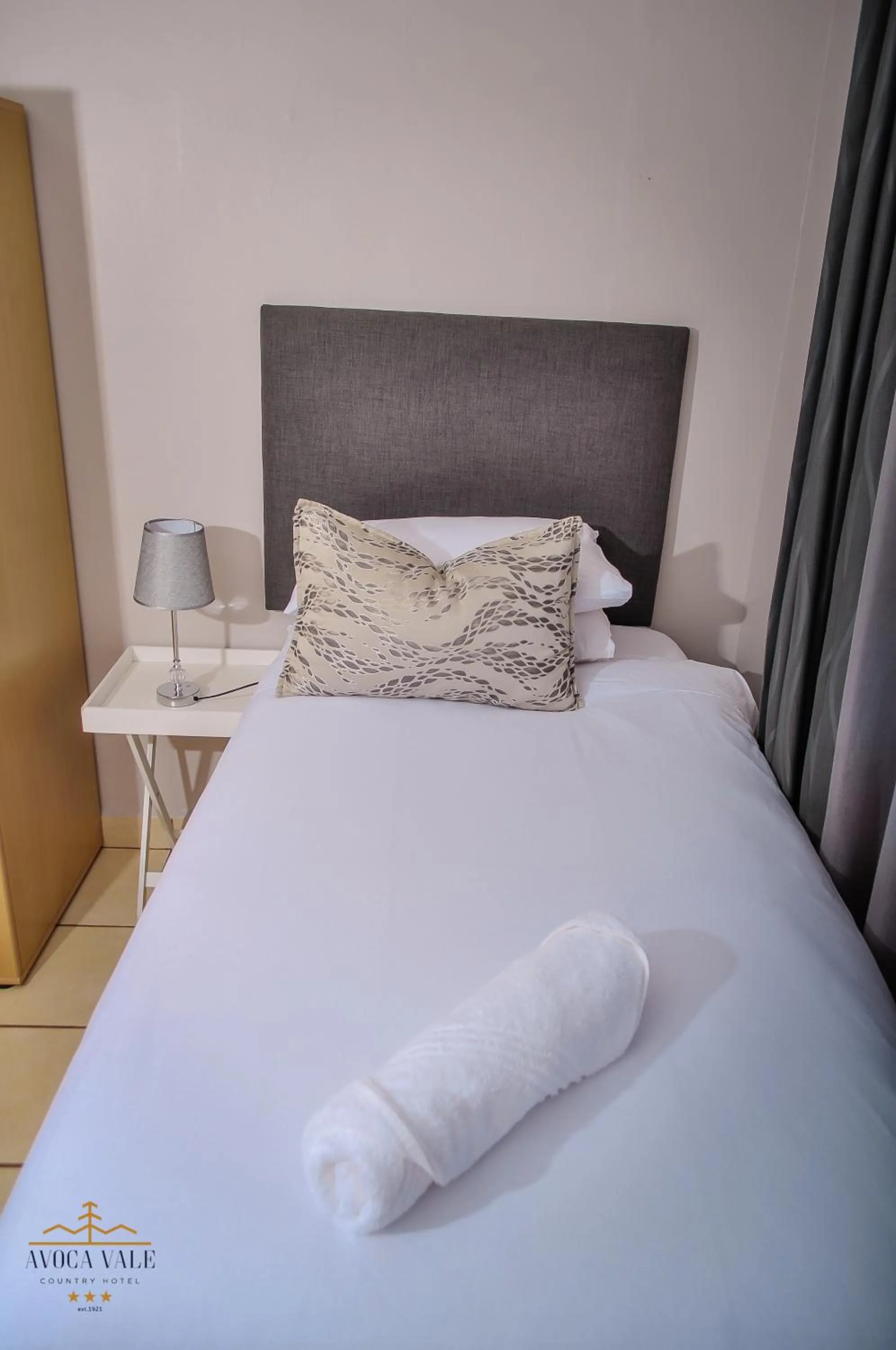 Bed in Avoca Vale Country Hotel