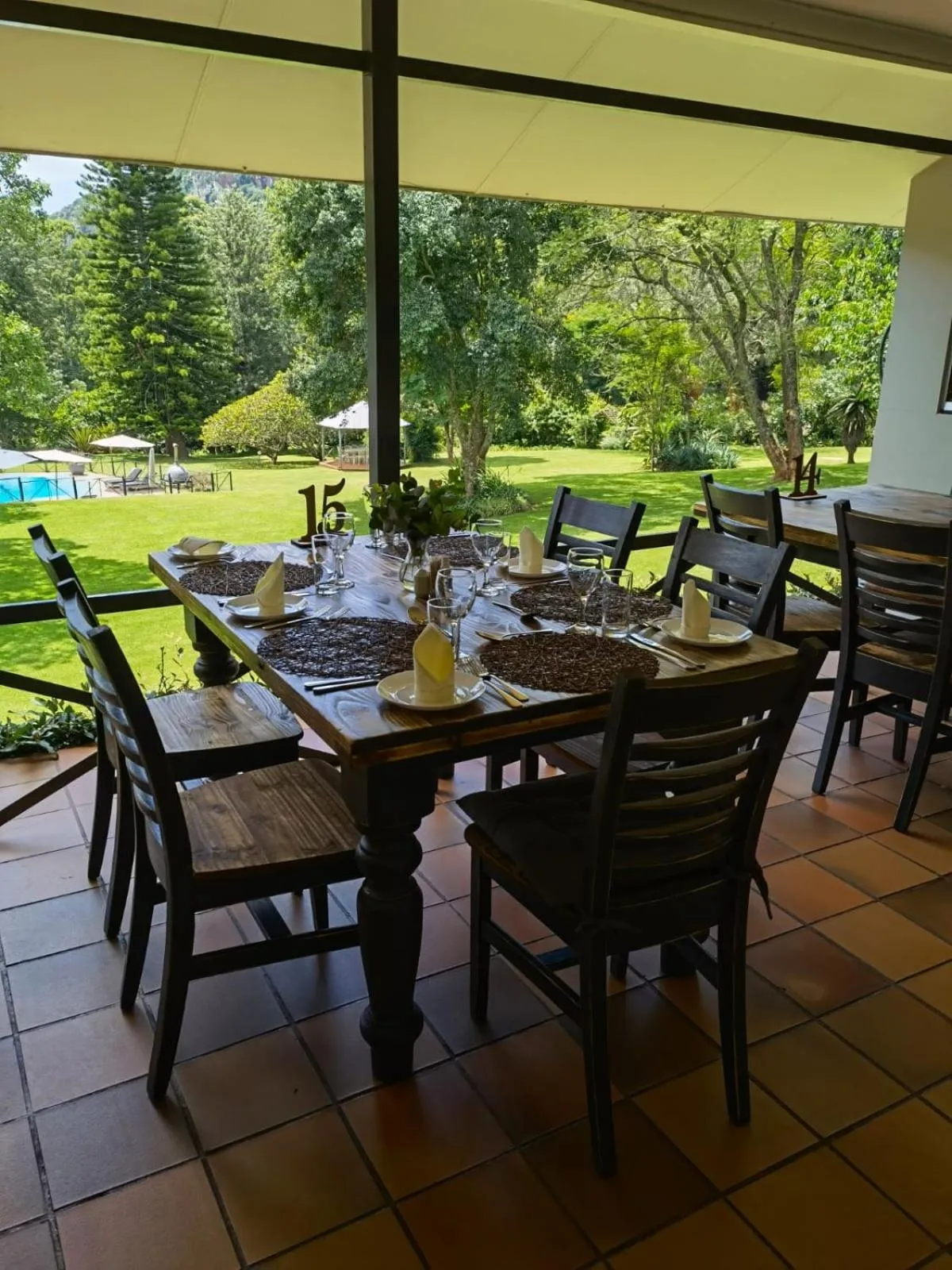 Restaurant/places to eat in Avoca Vale Country Hotel