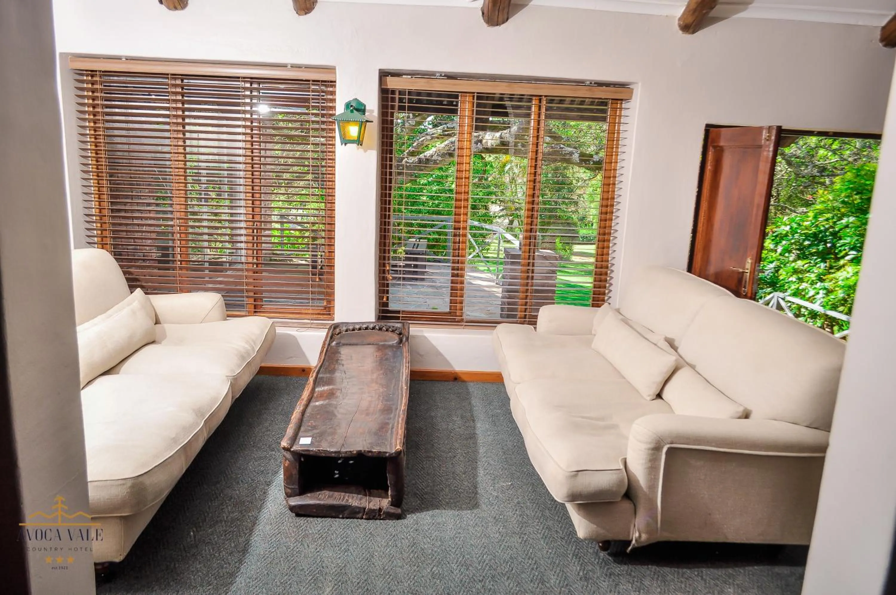 Lounge or bar in Avoca Vale Country Hotel