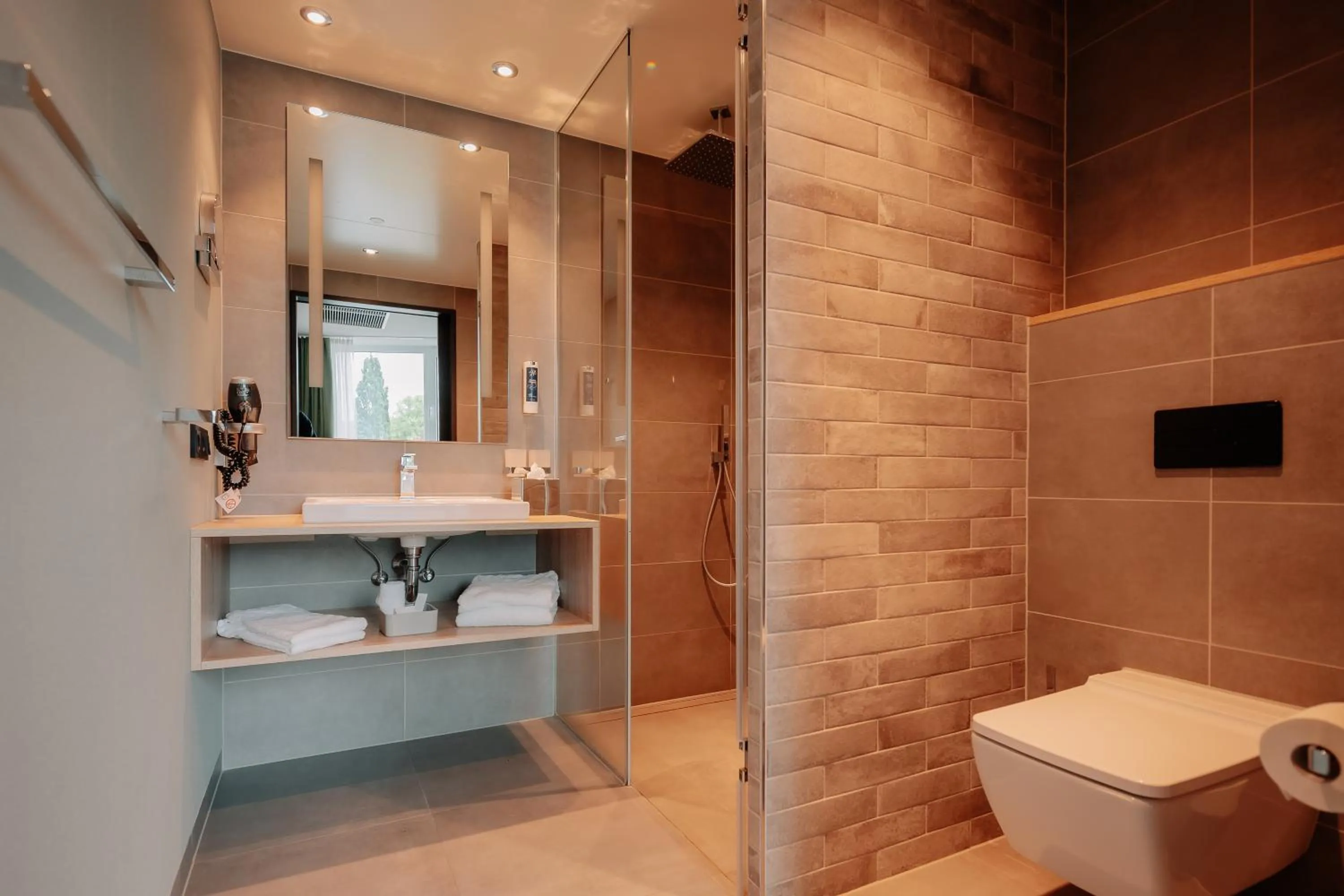 Shower in VIA PLAZA Meppen by Hackmann