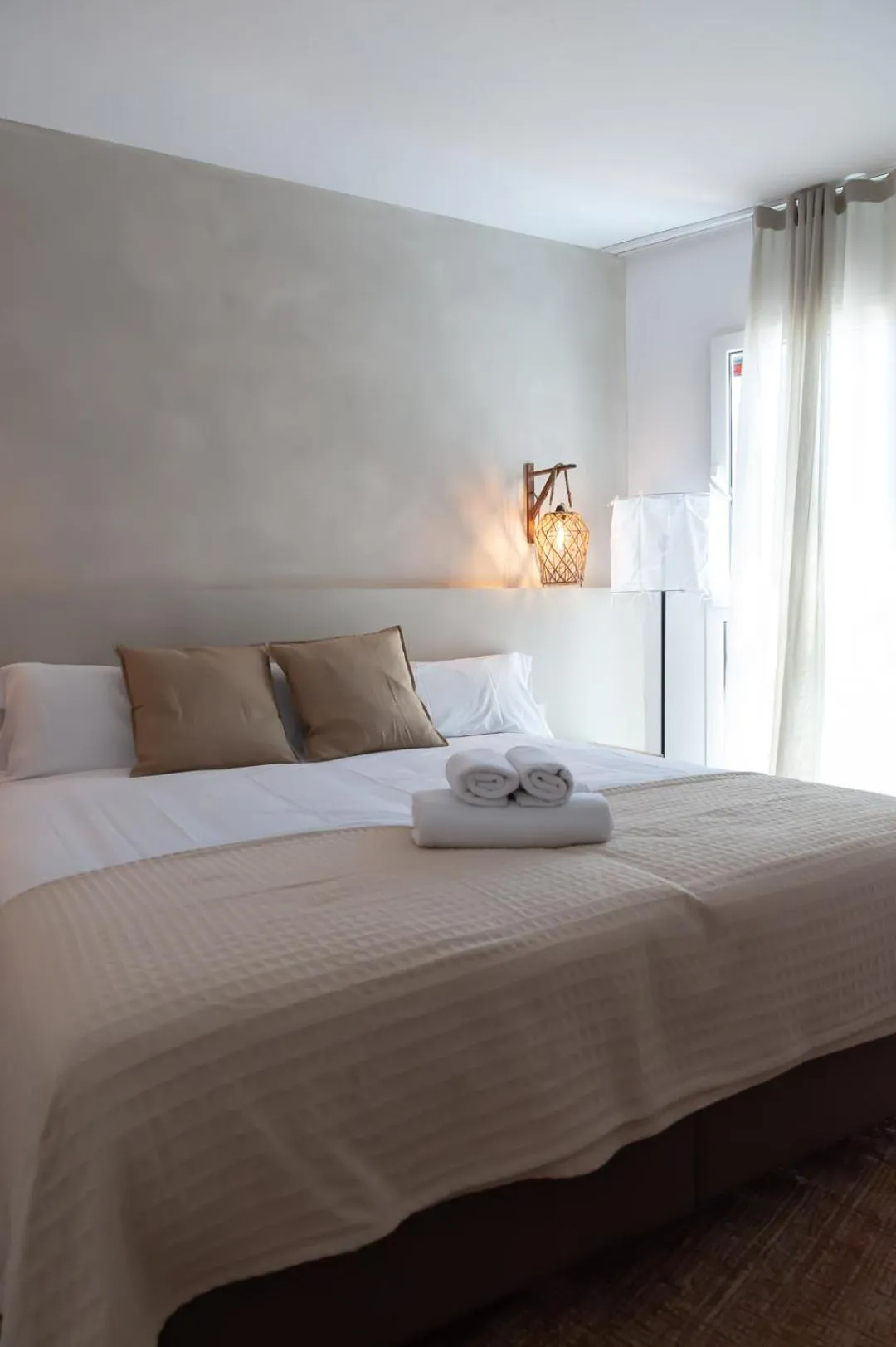 Bed in Hostal Es Niu de Tamariu