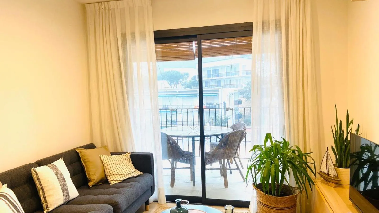 Balcony/Terrace in Hostal Es Niu de Tamariu