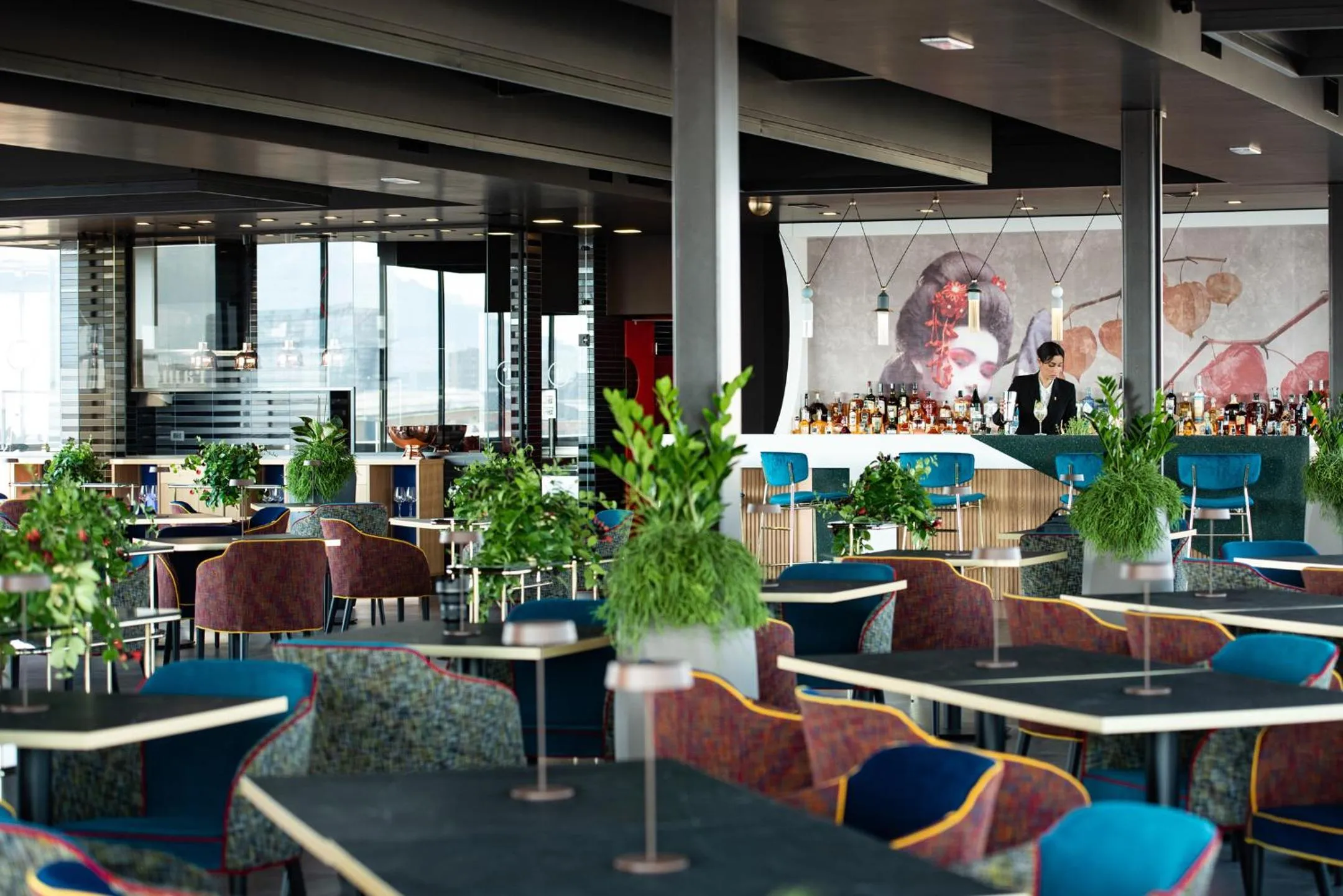 Restaurant/places to eat in Gold Tower Lifestyle Hotel