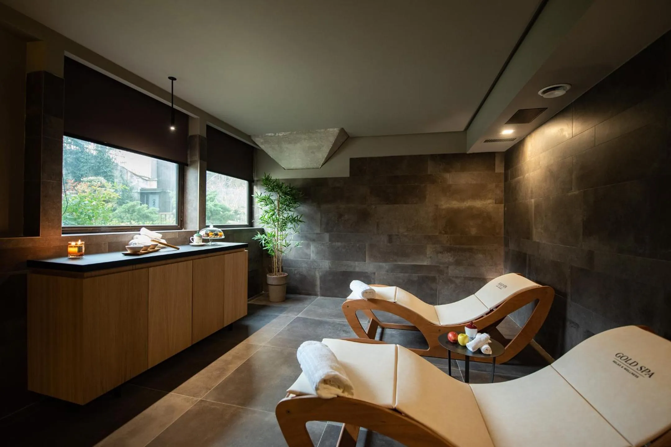 Solarium in Gold Tower Lifestyle Hotel