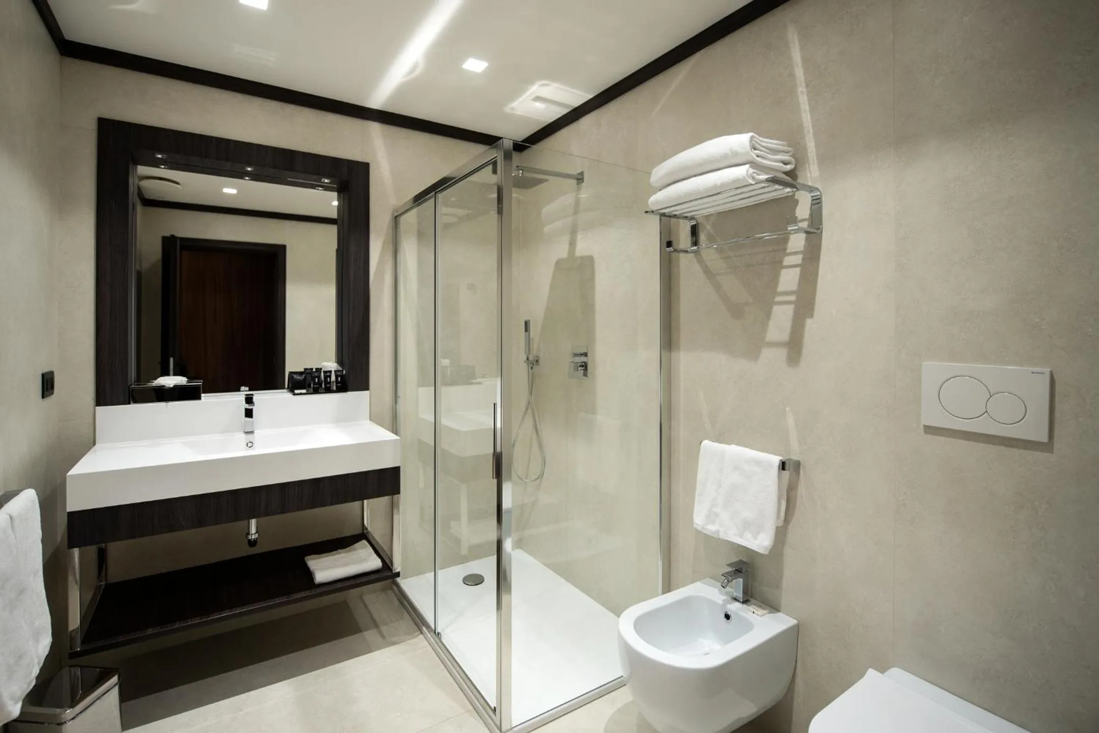 Bathroom in Gold Tower Lifestyle Hotel