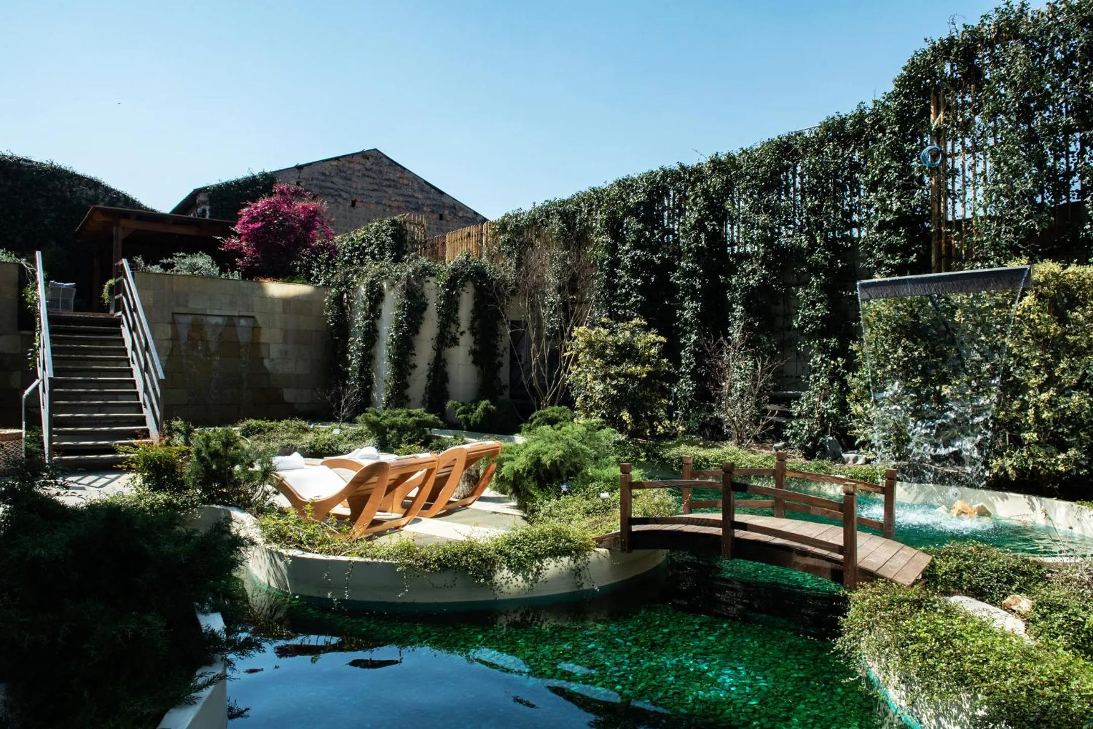 Property building in Gold Tower Lifestyle Hotel