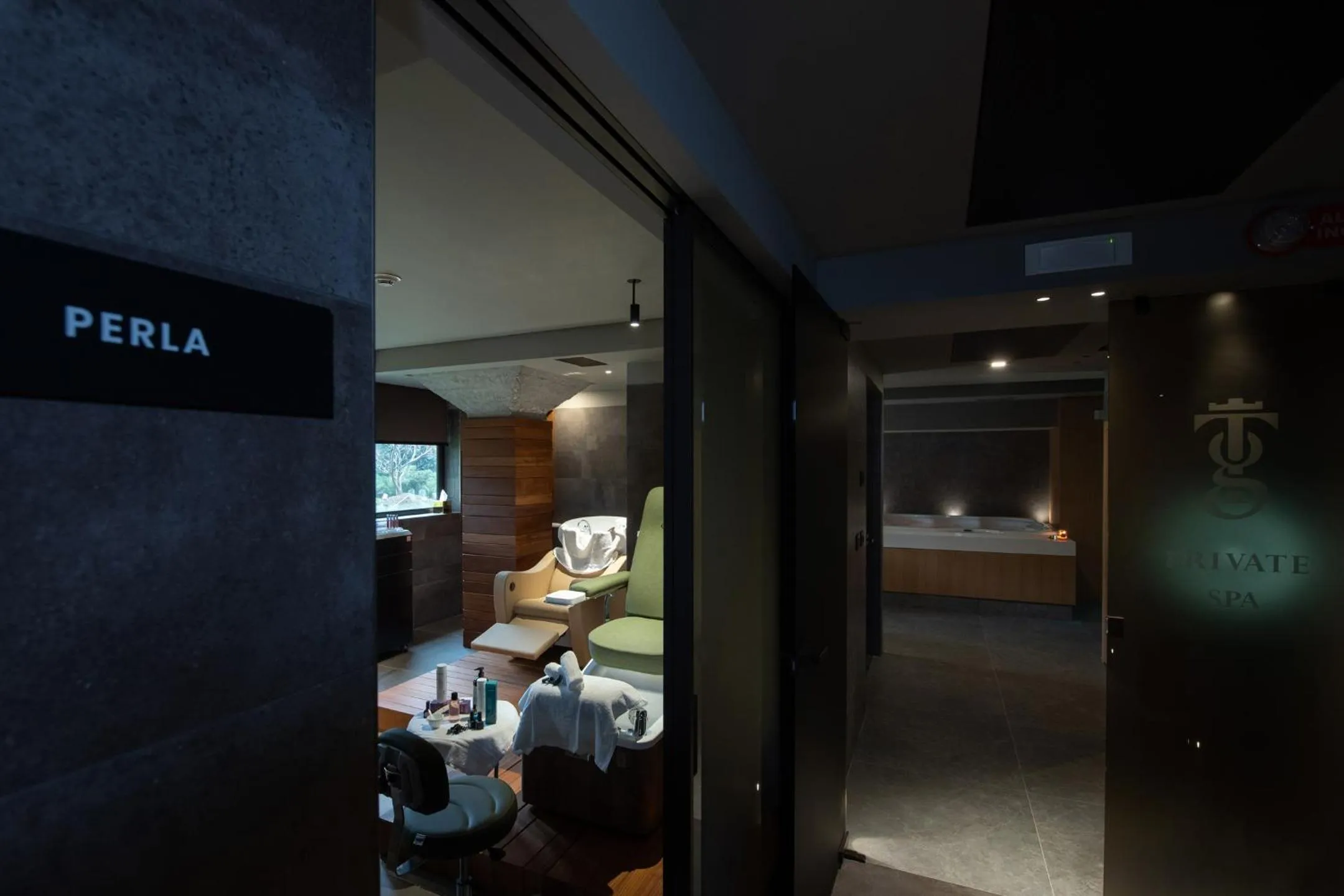 Spa and wellness centre/facilities in Gold Tower Lifestyle Hotel