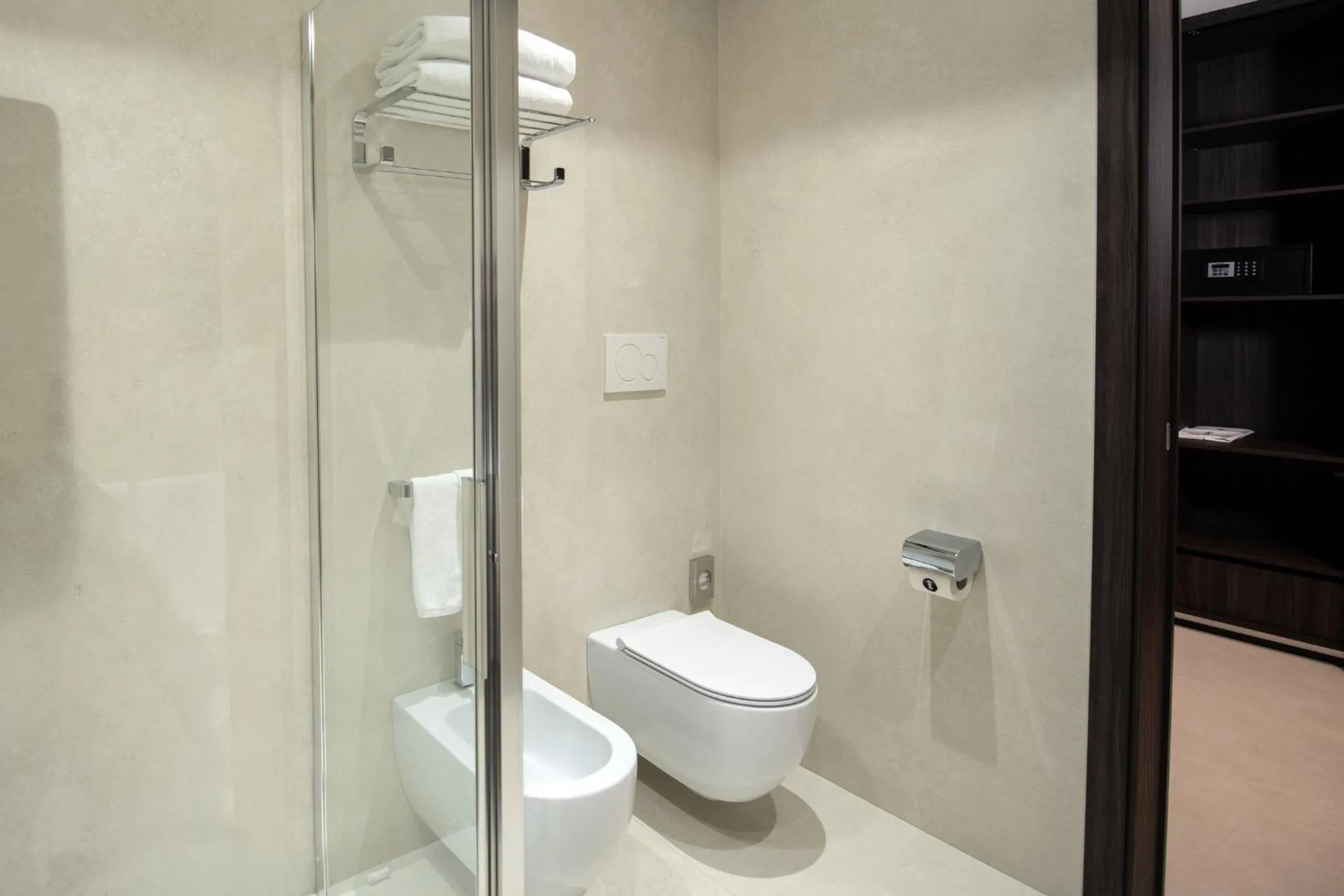 Bathroom in Gold Tower Lifestyle Hotel