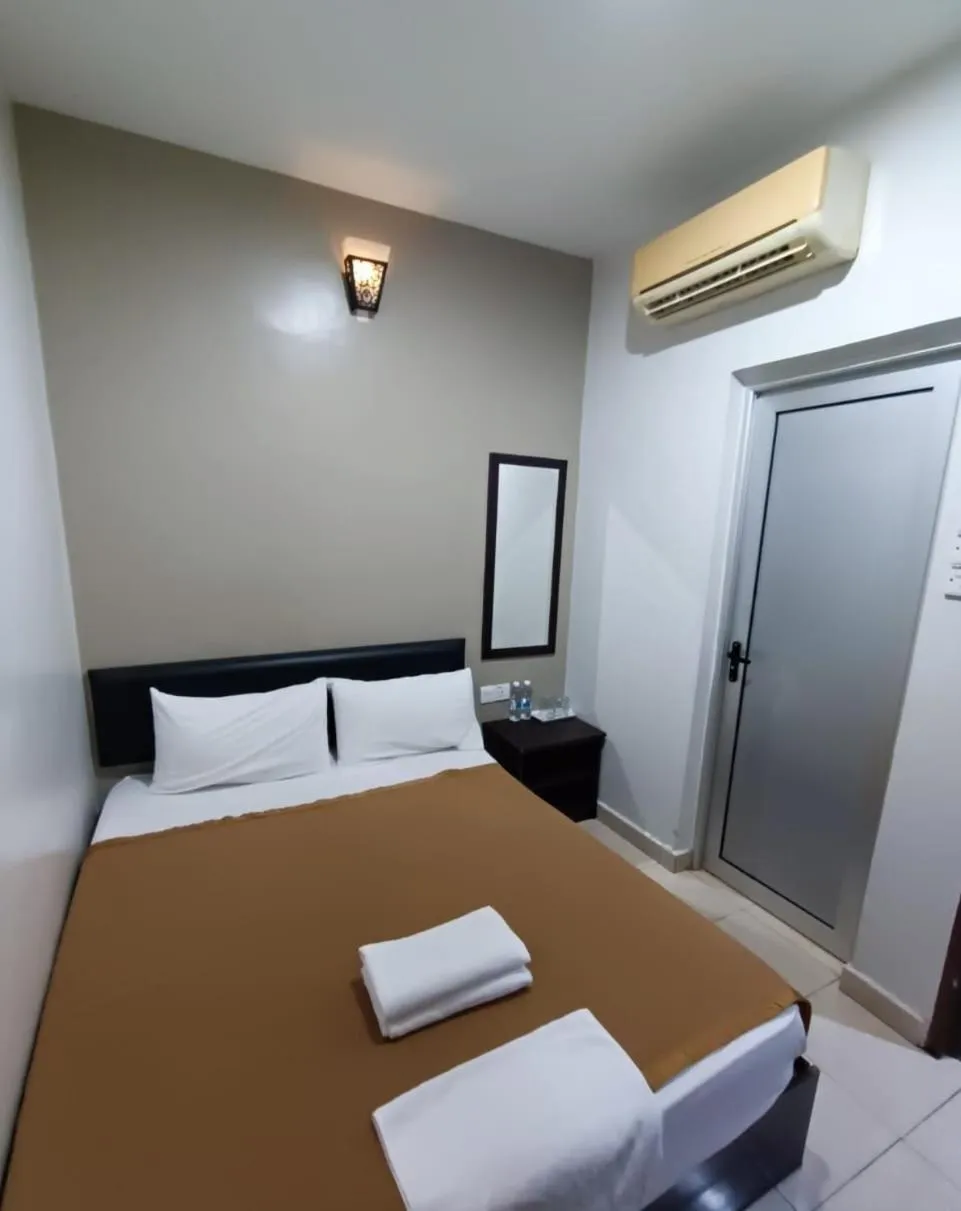 Bedroom, Bed in CK Hotel - Self Check In