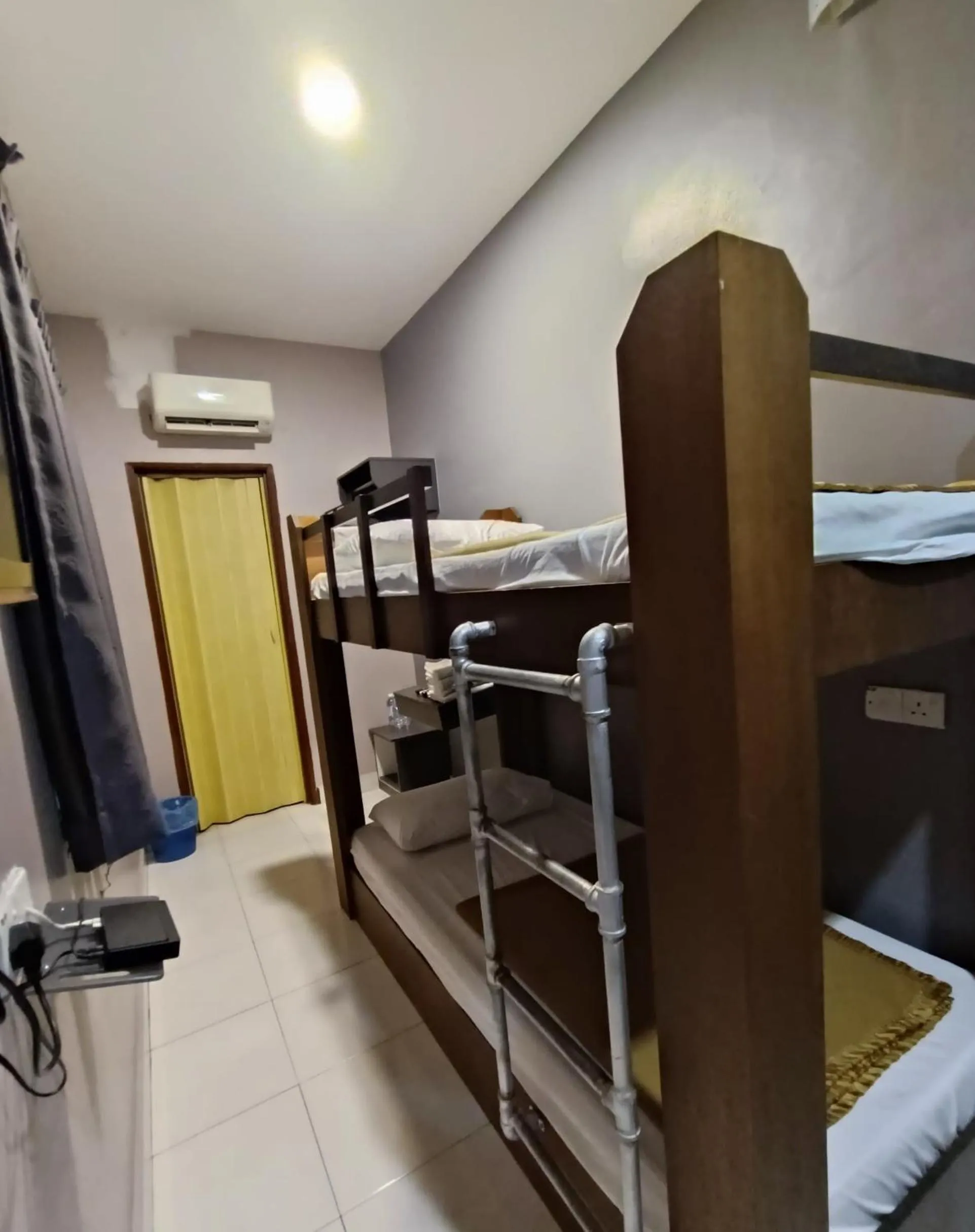 bunk bed, Bed in CK Hotel - Self Check In
