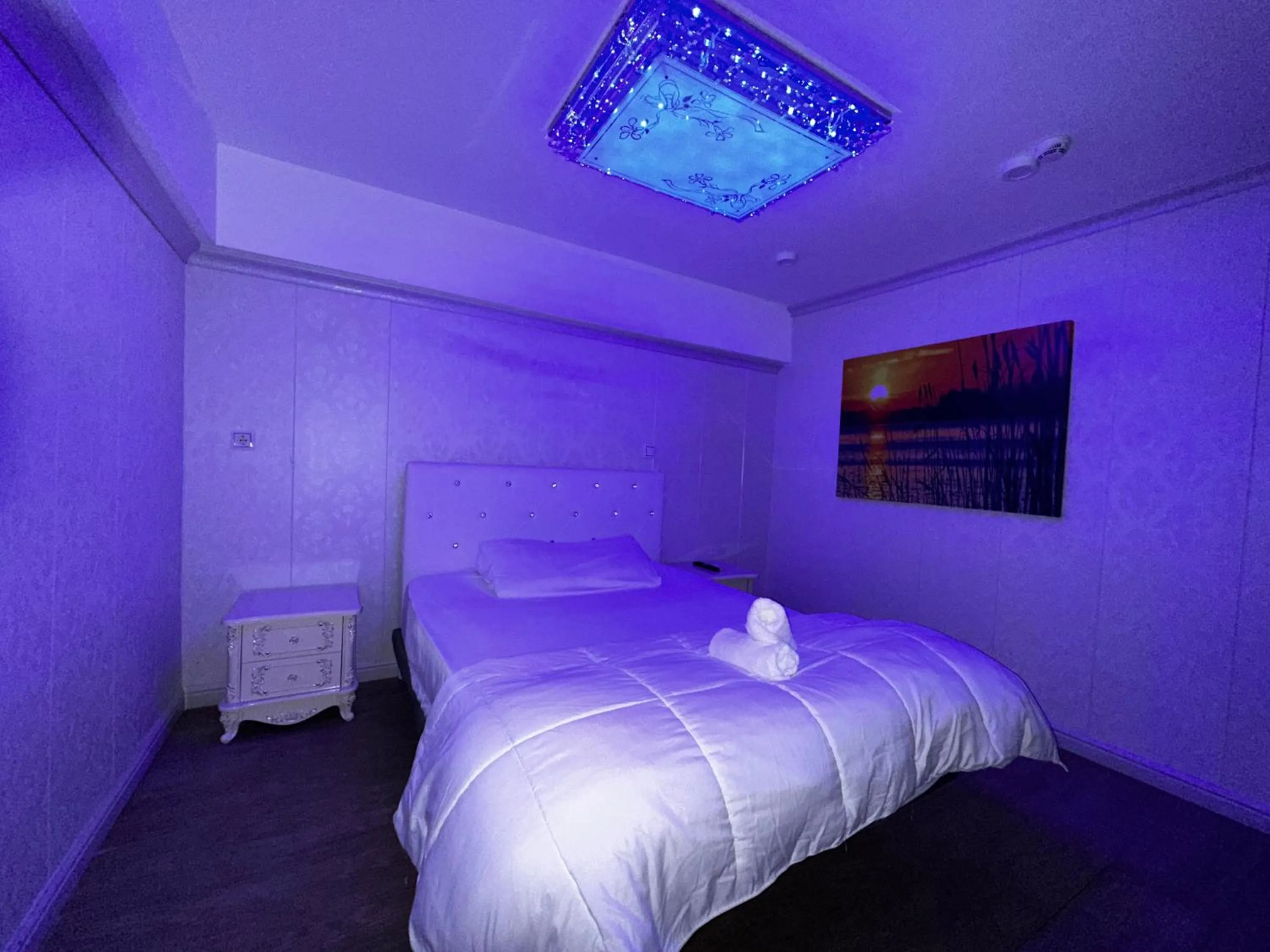 Bed in HOTEL AVIACIOn