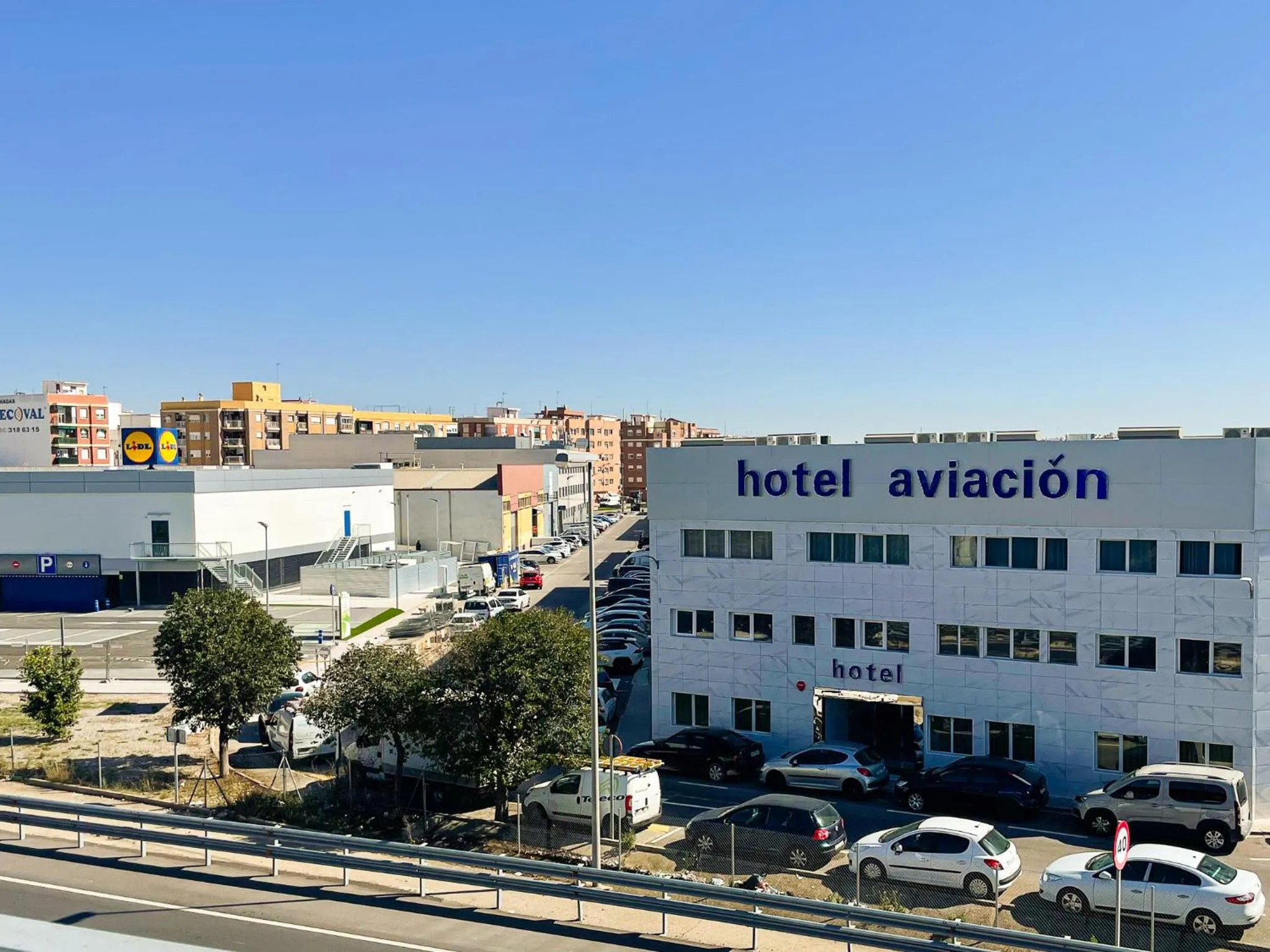 Property building in HOTEL AVIACIOn