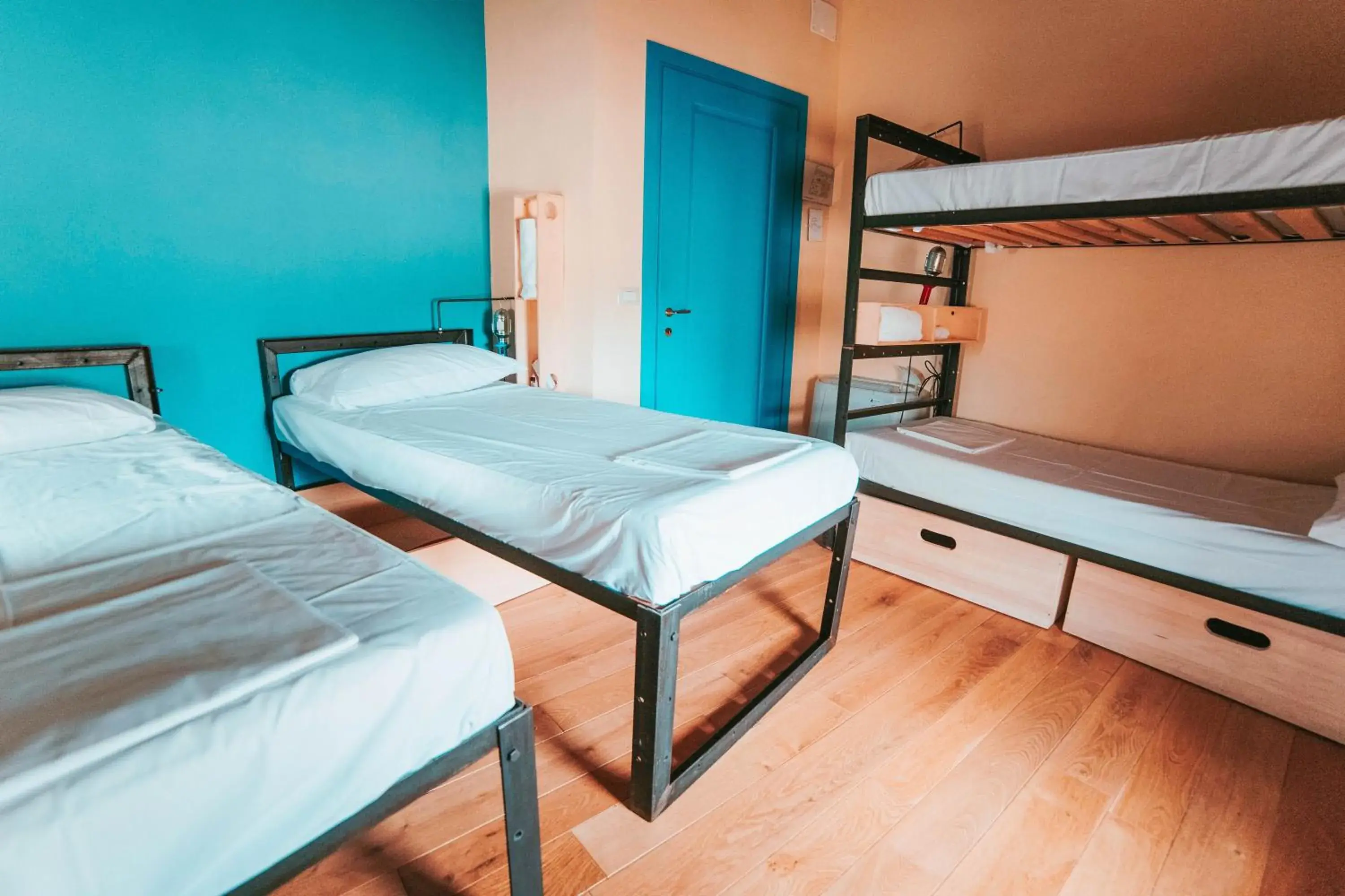 Bed in 4-Bed Dormitory Room in Ostello Bello Assisi Bevagna Bed in 4-Bed Dormitory Room in Ostello Bello Assisi Bevagna