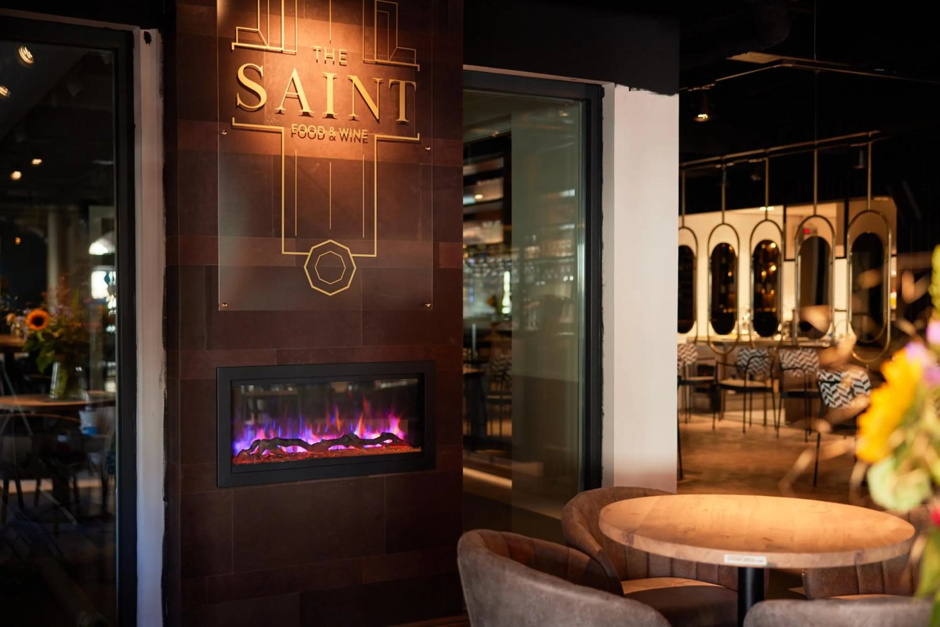 Restaurant/places to eat in Heavens Hotel