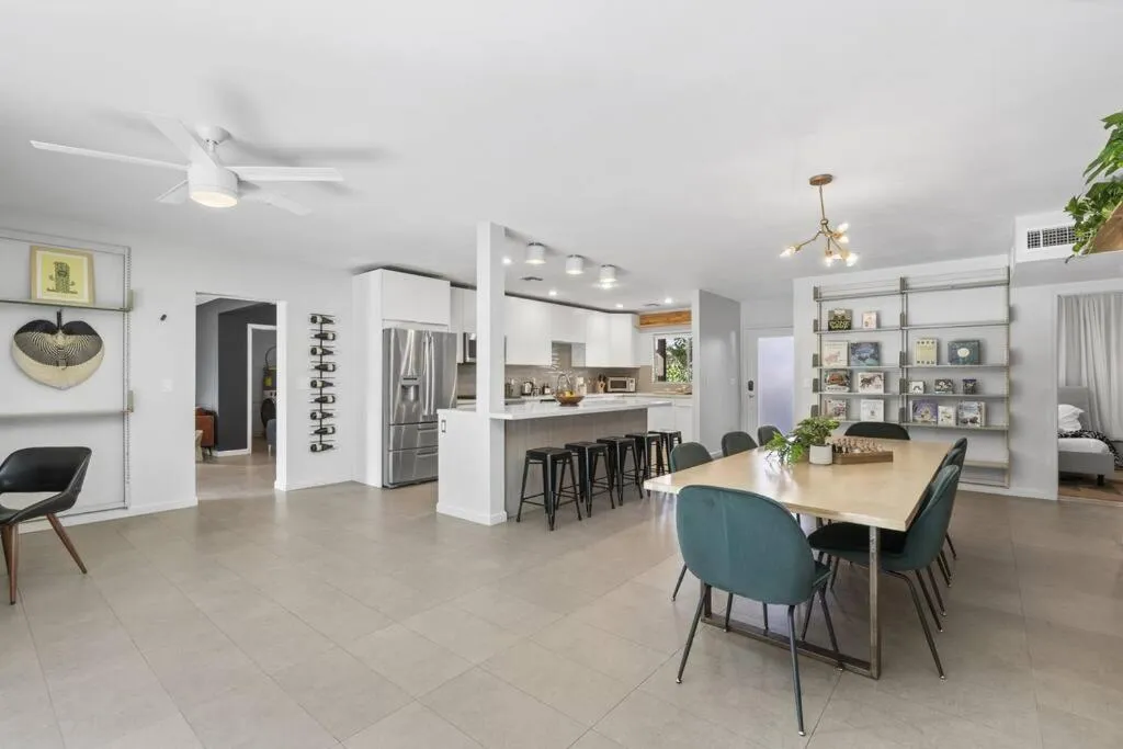 Mid-Century Stunner // Large Yard and Patio for Indoor/Outdoor Living