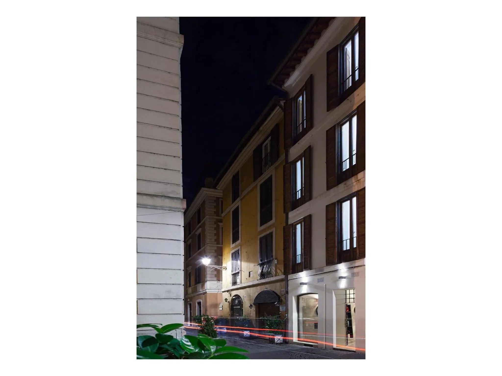 Facade/entrance in Casa de' Coronari