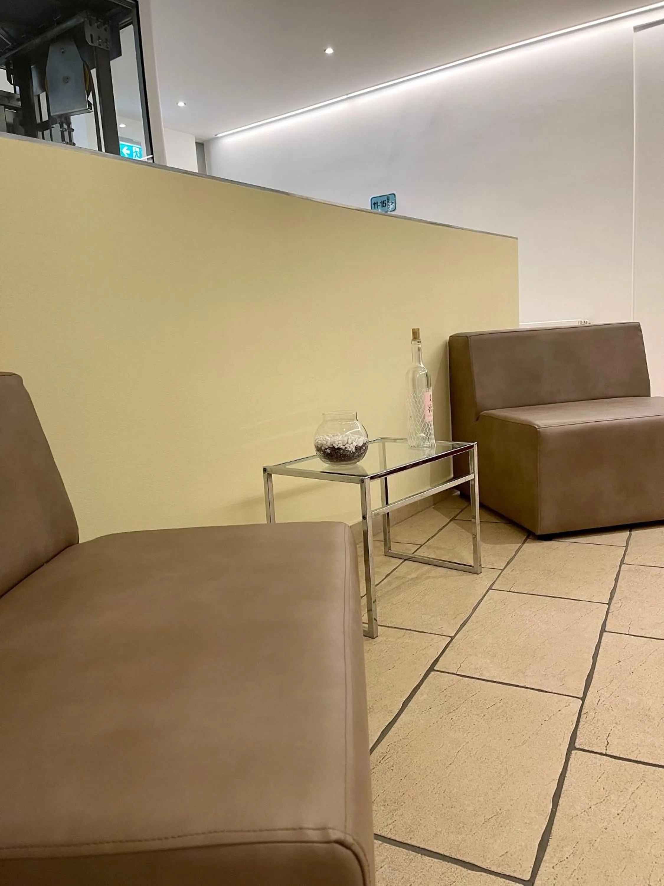 Seating area in Dan In'n Out
