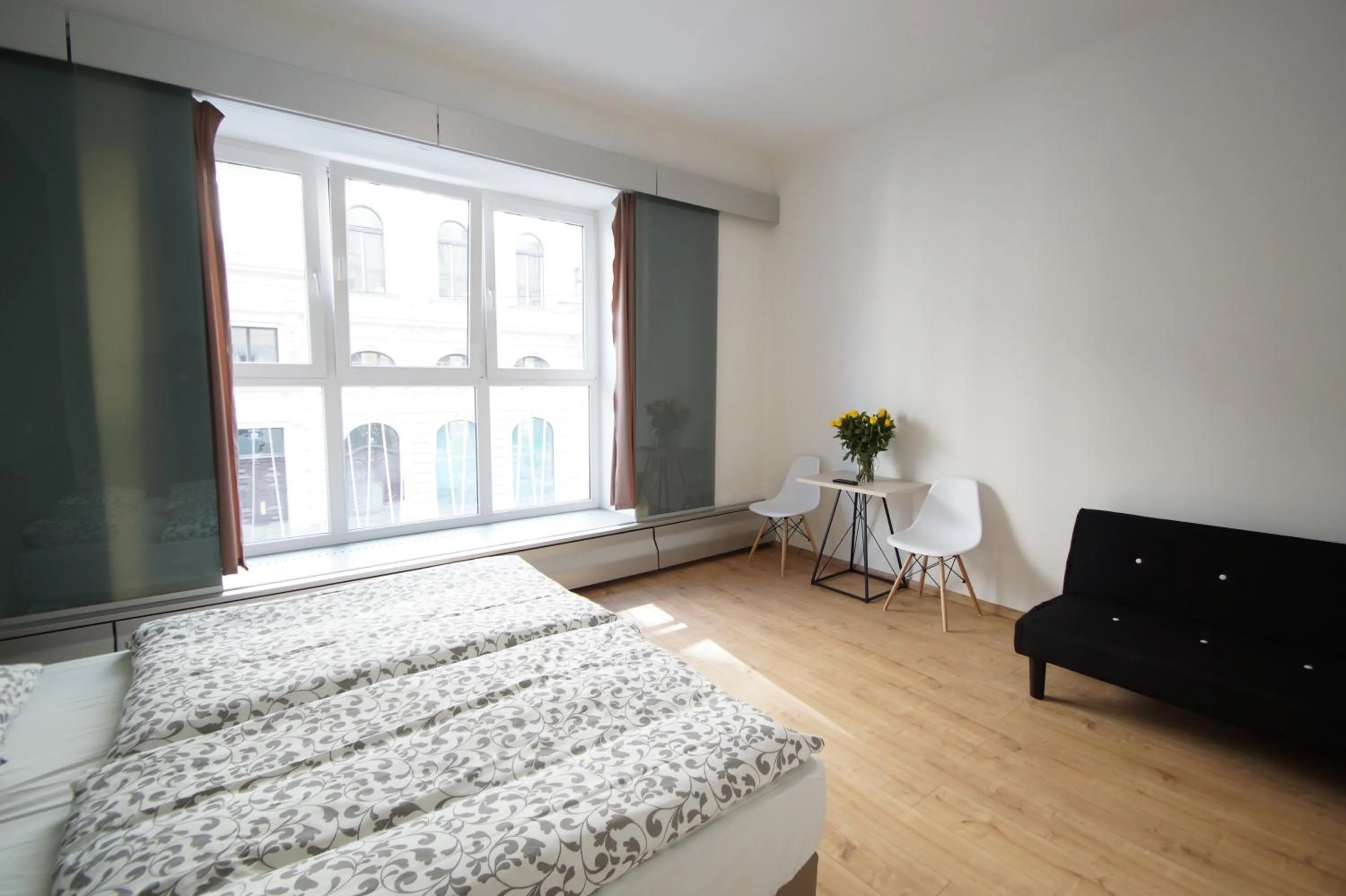 cot, Bed in Dan In'n Out