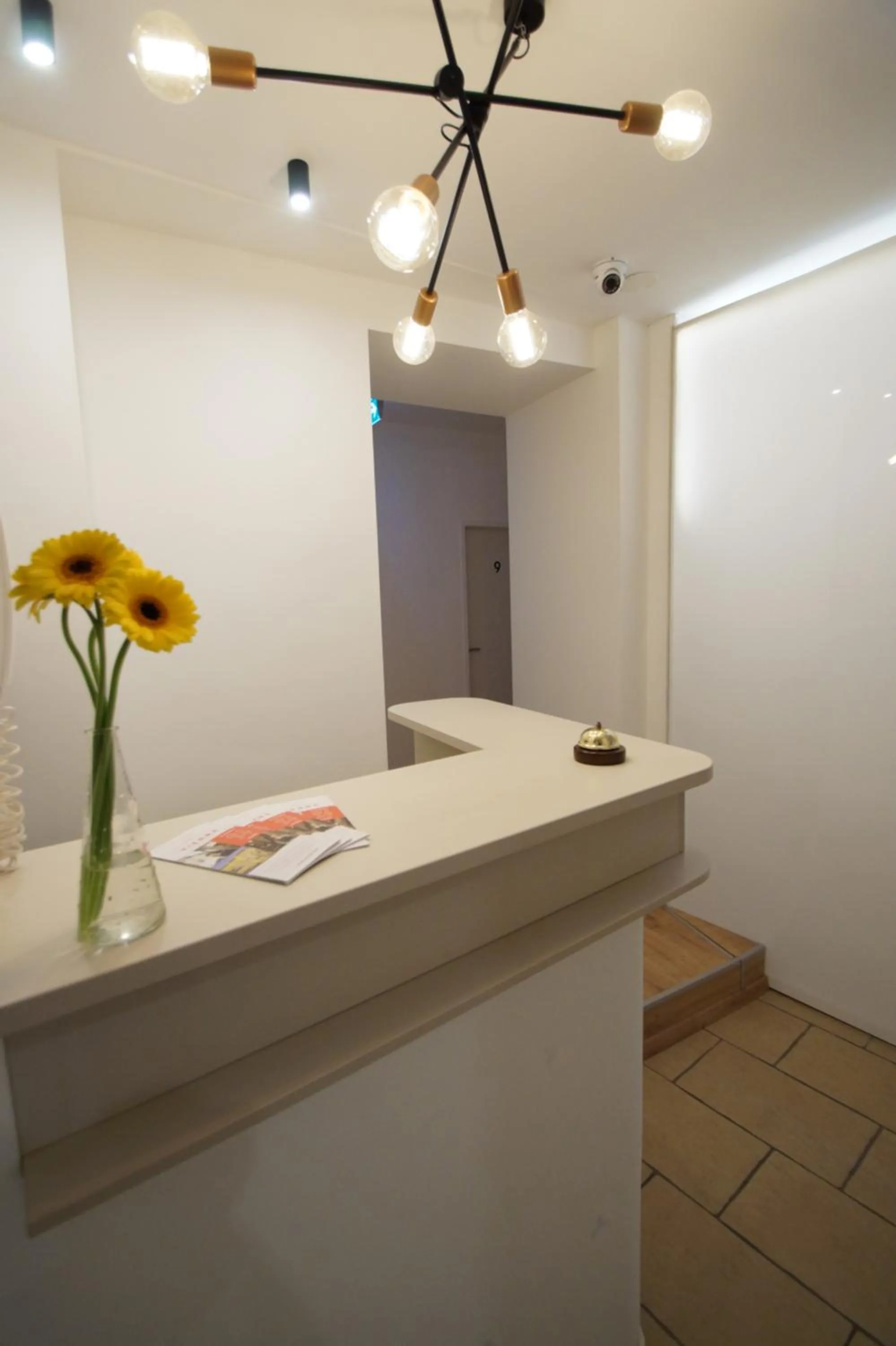 Lobby or reception in Dan In'n Out