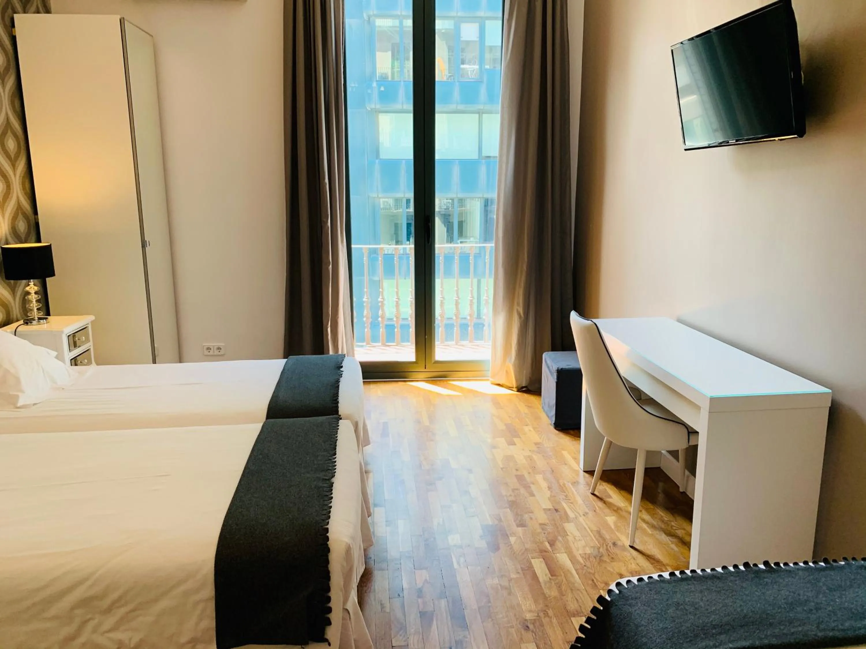 Bed in Super Balmes Guest House