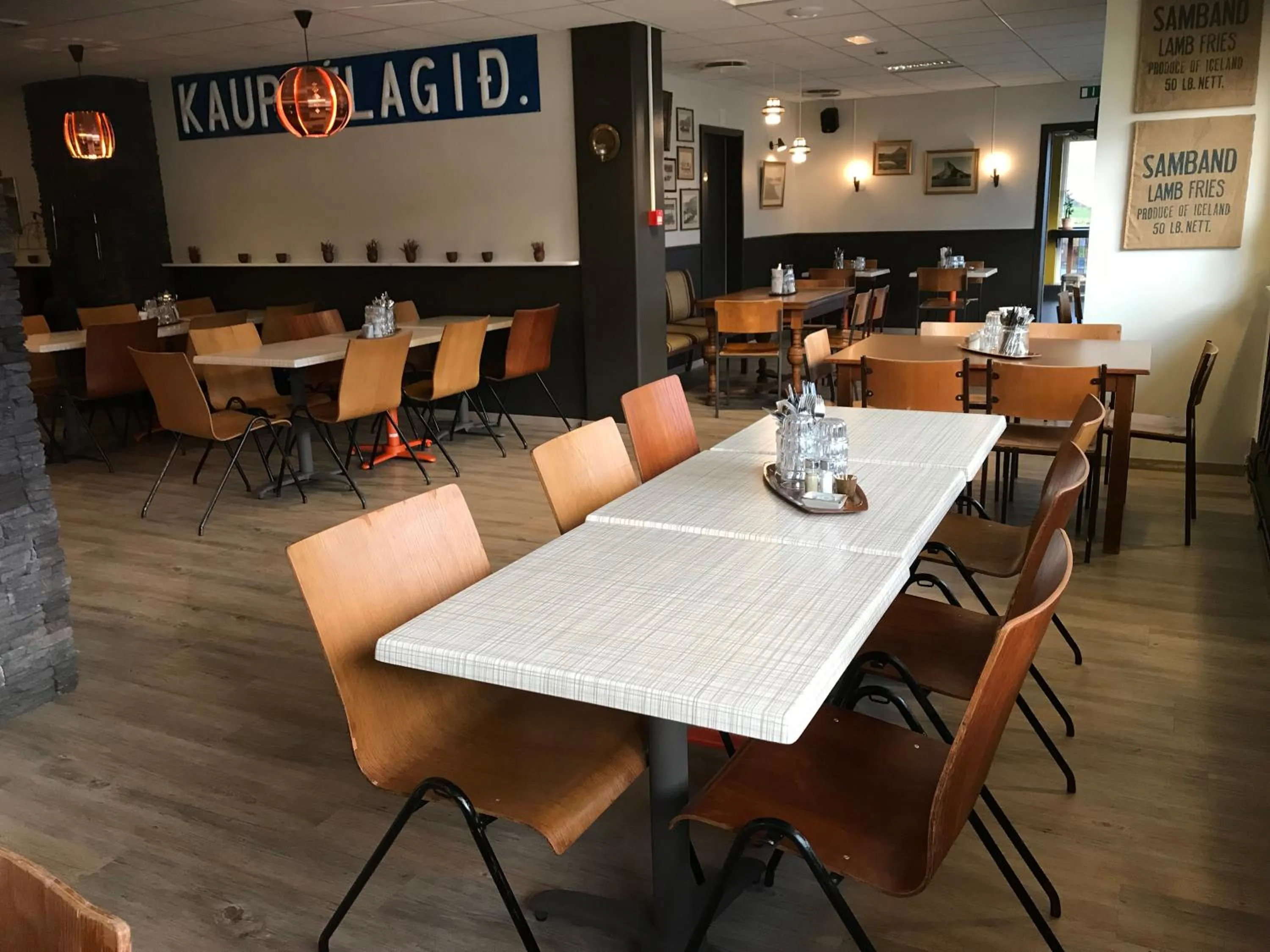 Restaurant/places to eat in Hildibrand Apartment Hotel