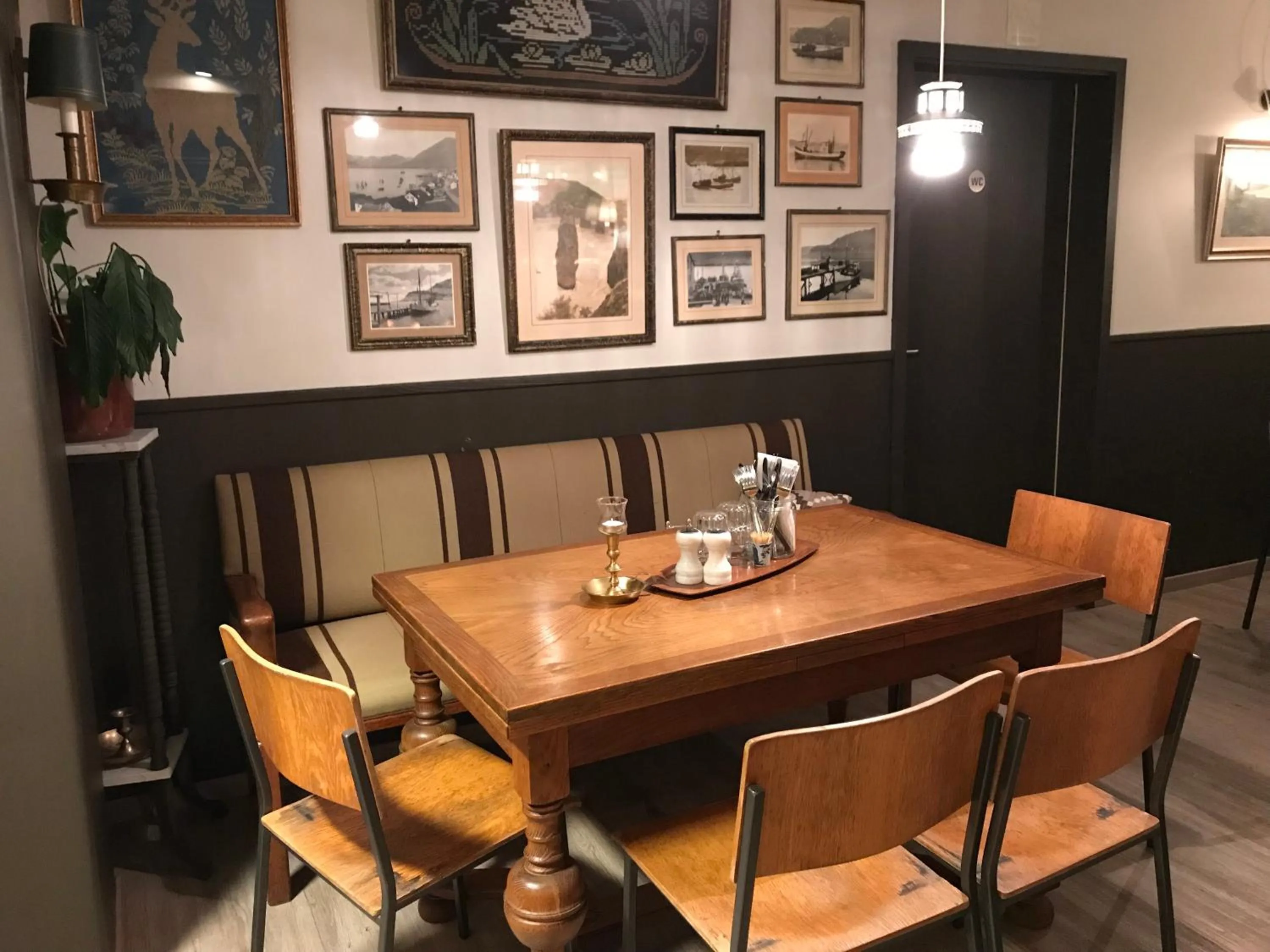 Restaurant/places to eat in Hildibrand Apartment Hotel