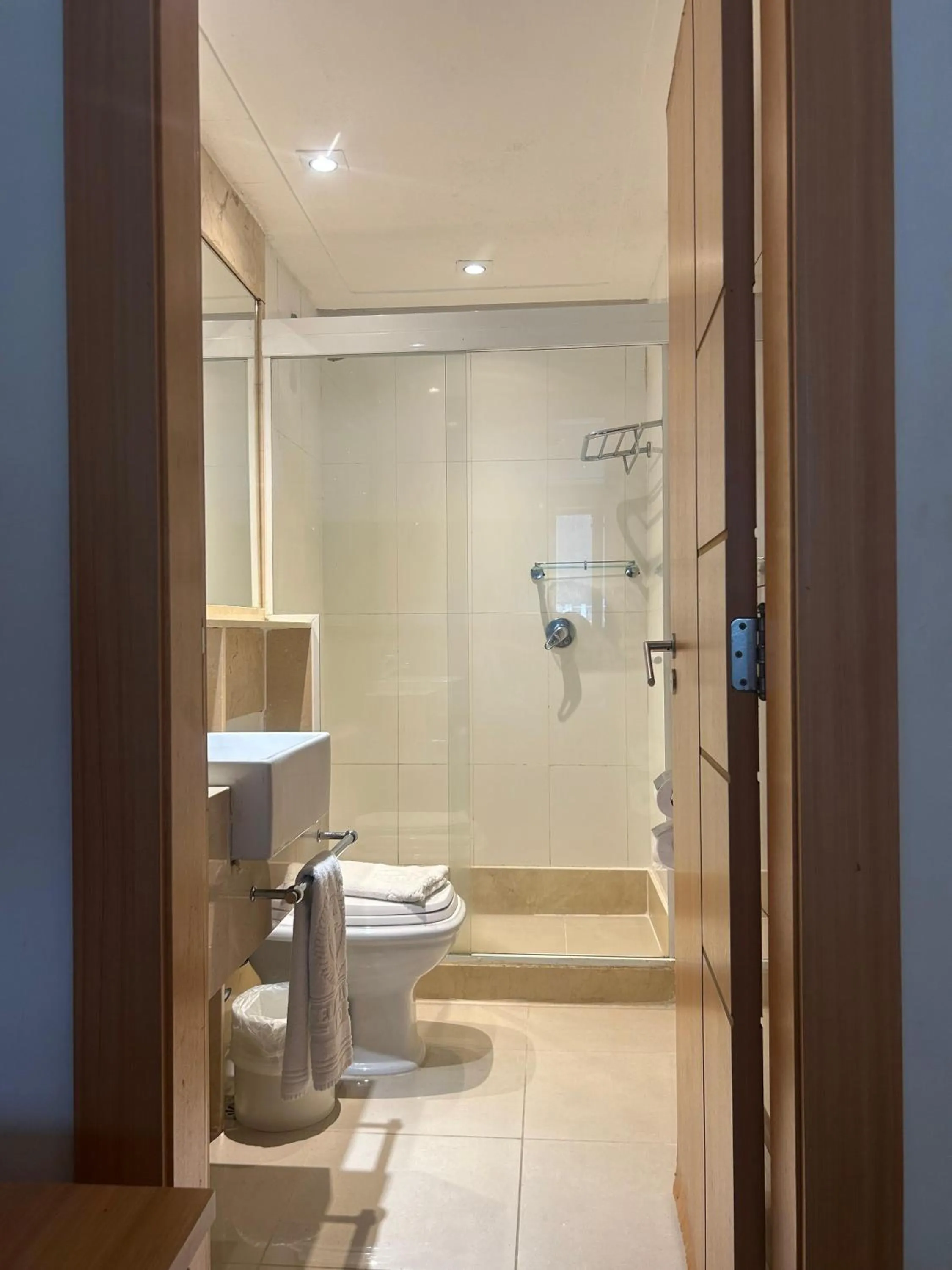 Shower in Hotel Atlântico Rio