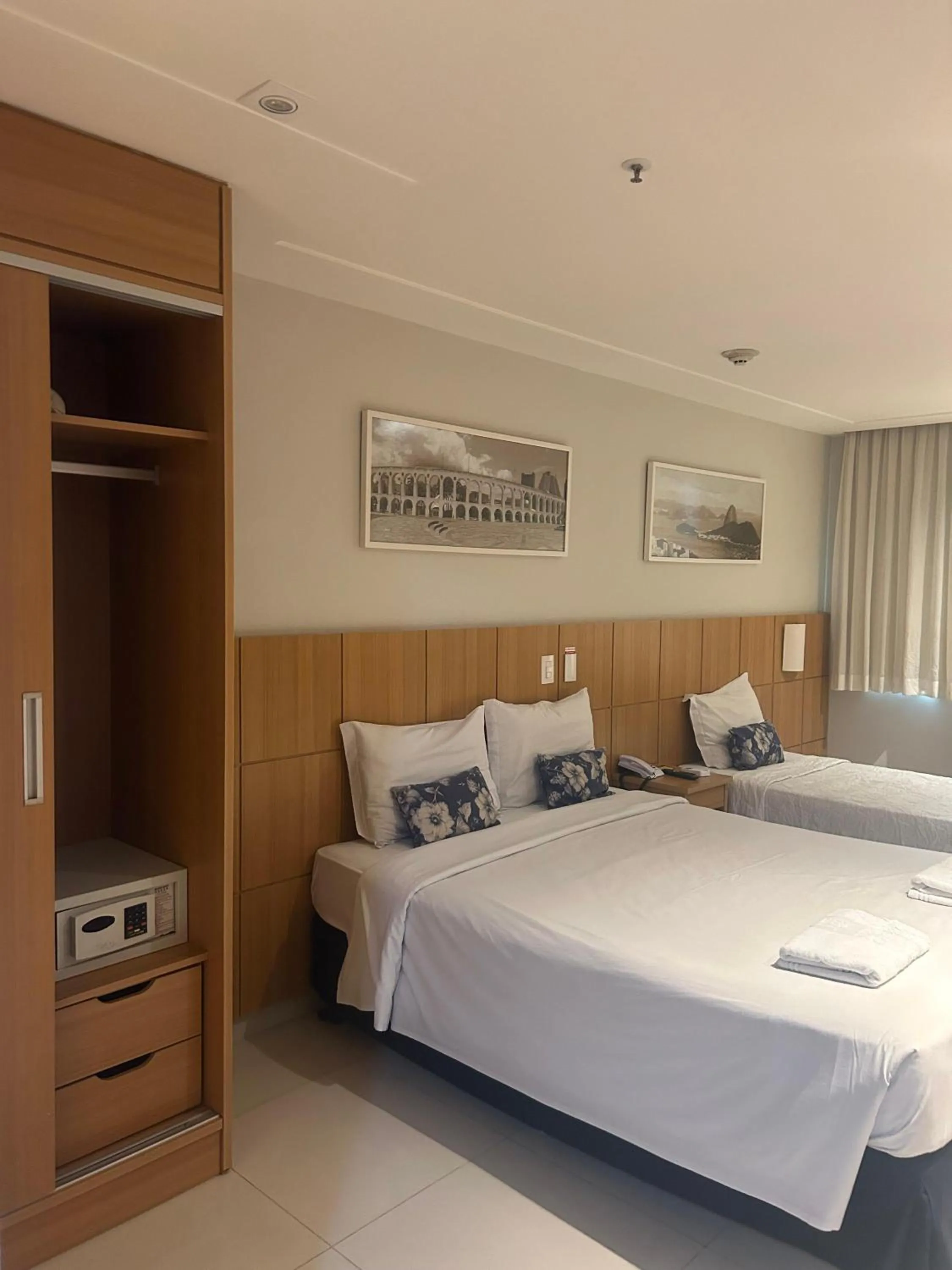 Bed in Hotel Atlântico Rio