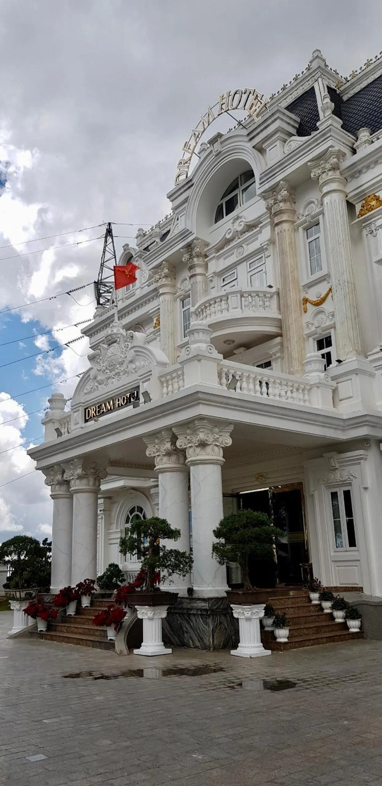 Property building in Dream Boutique Hotel