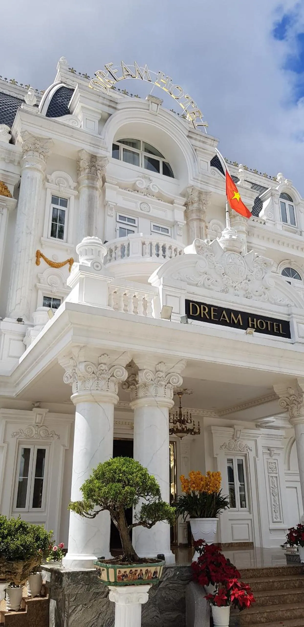 Property building in Dream Boutique Hotel