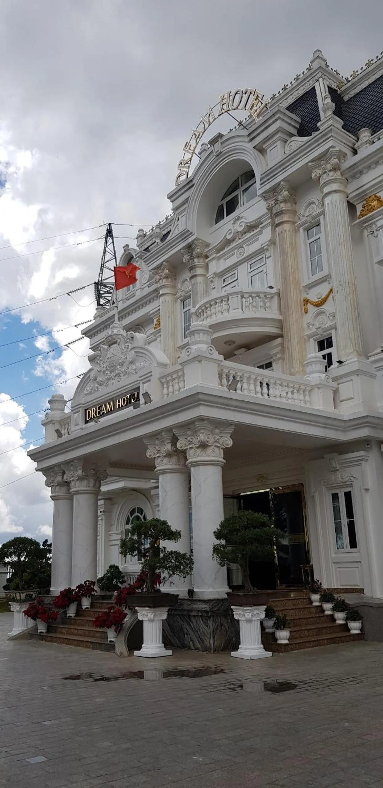 Property building in Dream Boutique Hotel