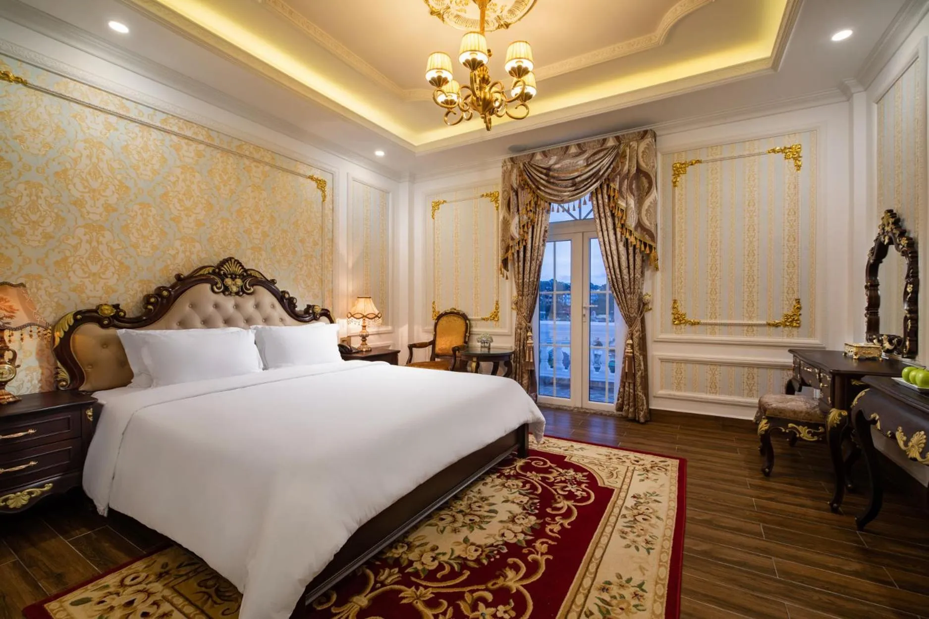 Bed in Dream Boutique Hotel