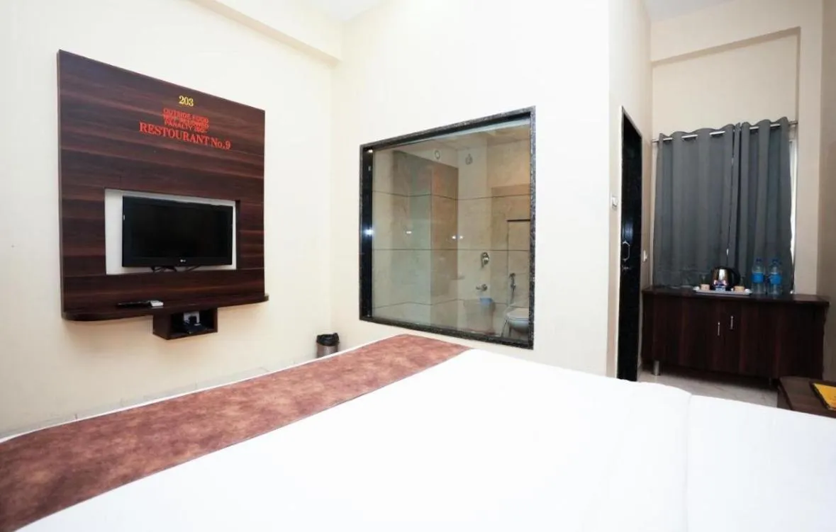 Bed in Hotel Dosa plaza