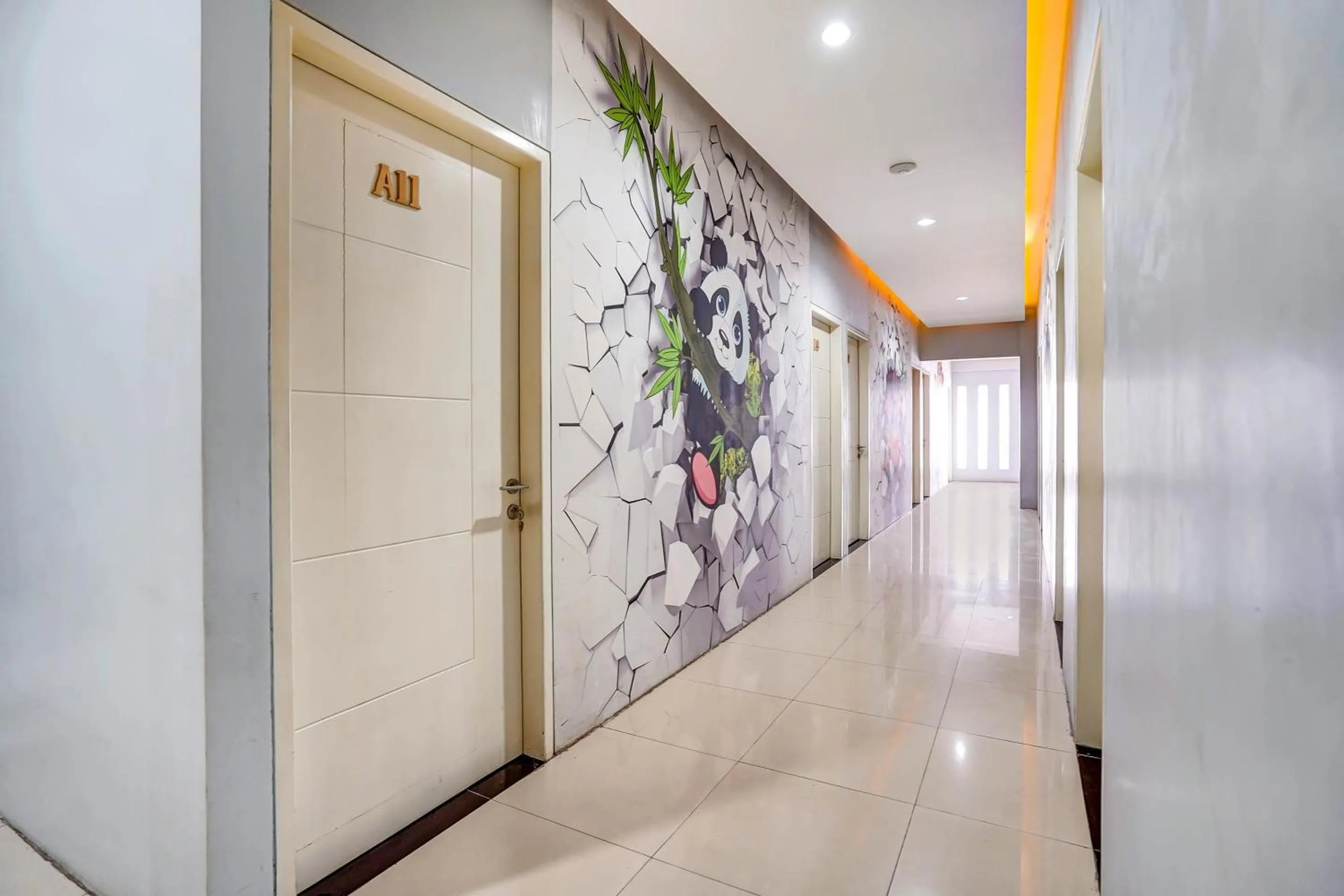 Lobby or reception in Capital O 90888 Bintang Diponggo Residence