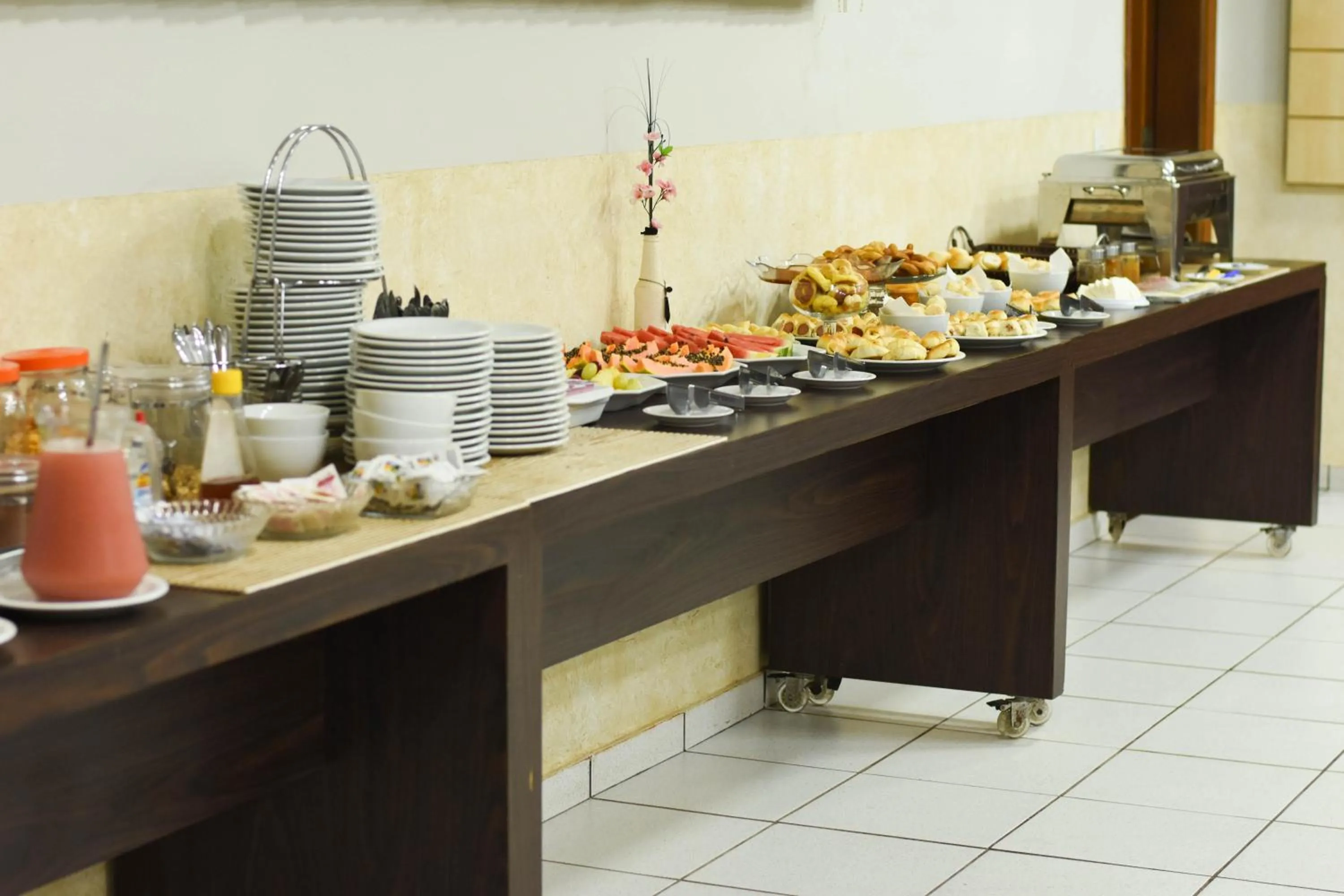 Food in Larison Ji-Paraná by - Easy Hotéis