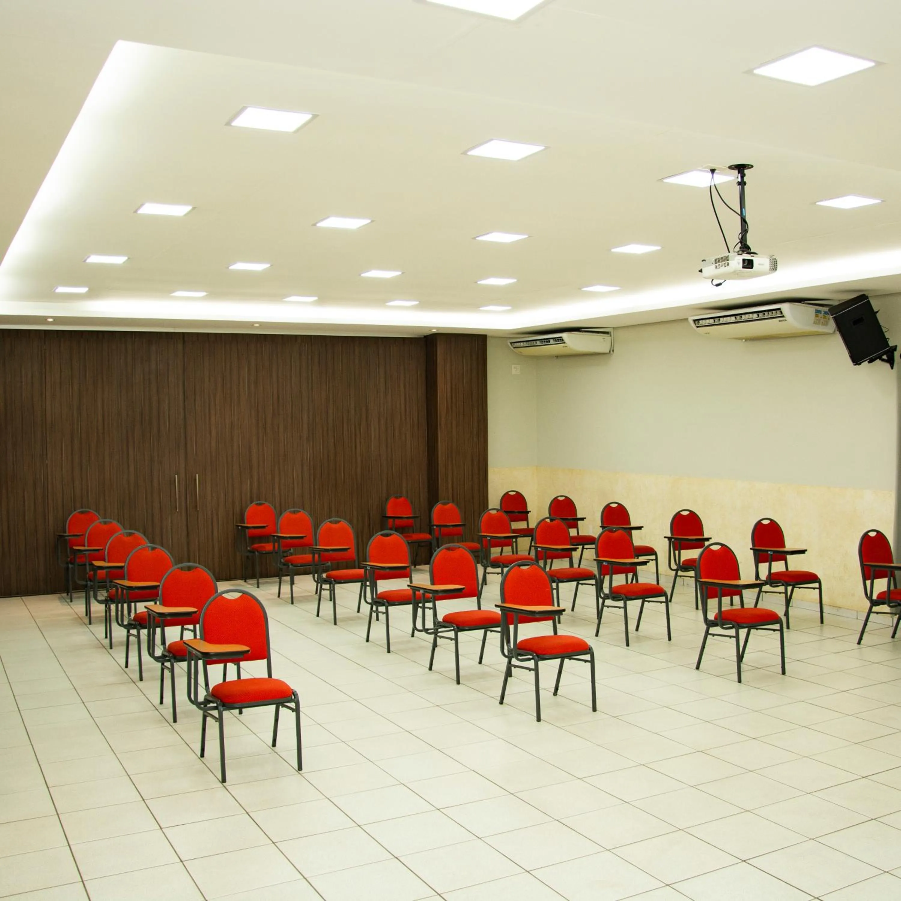 Meeting/conference room in Larison Ji-Paraná by - Easy Hotéis