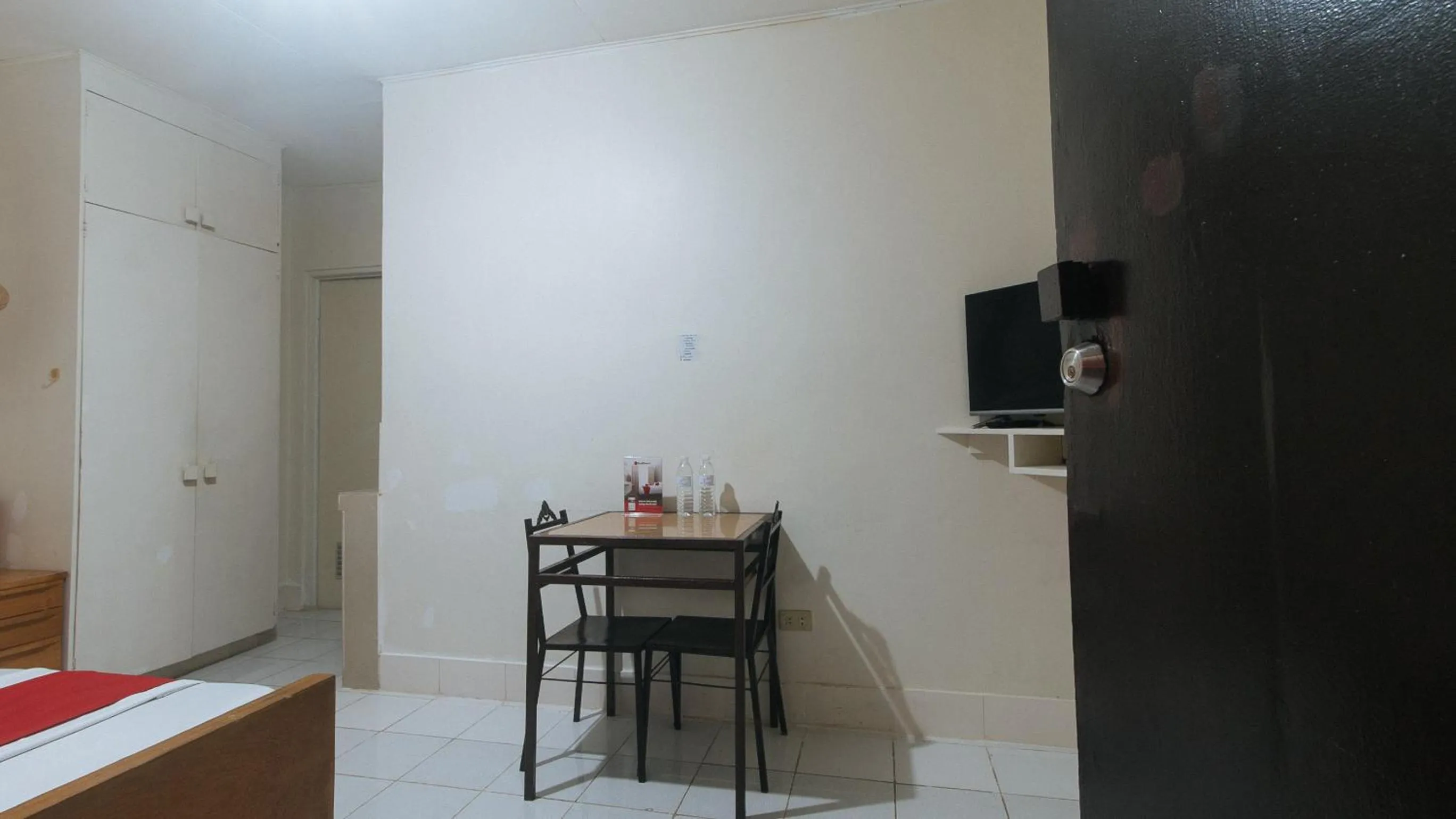 Bed in RedDoorz @ The V'Jour Hotel Angeles