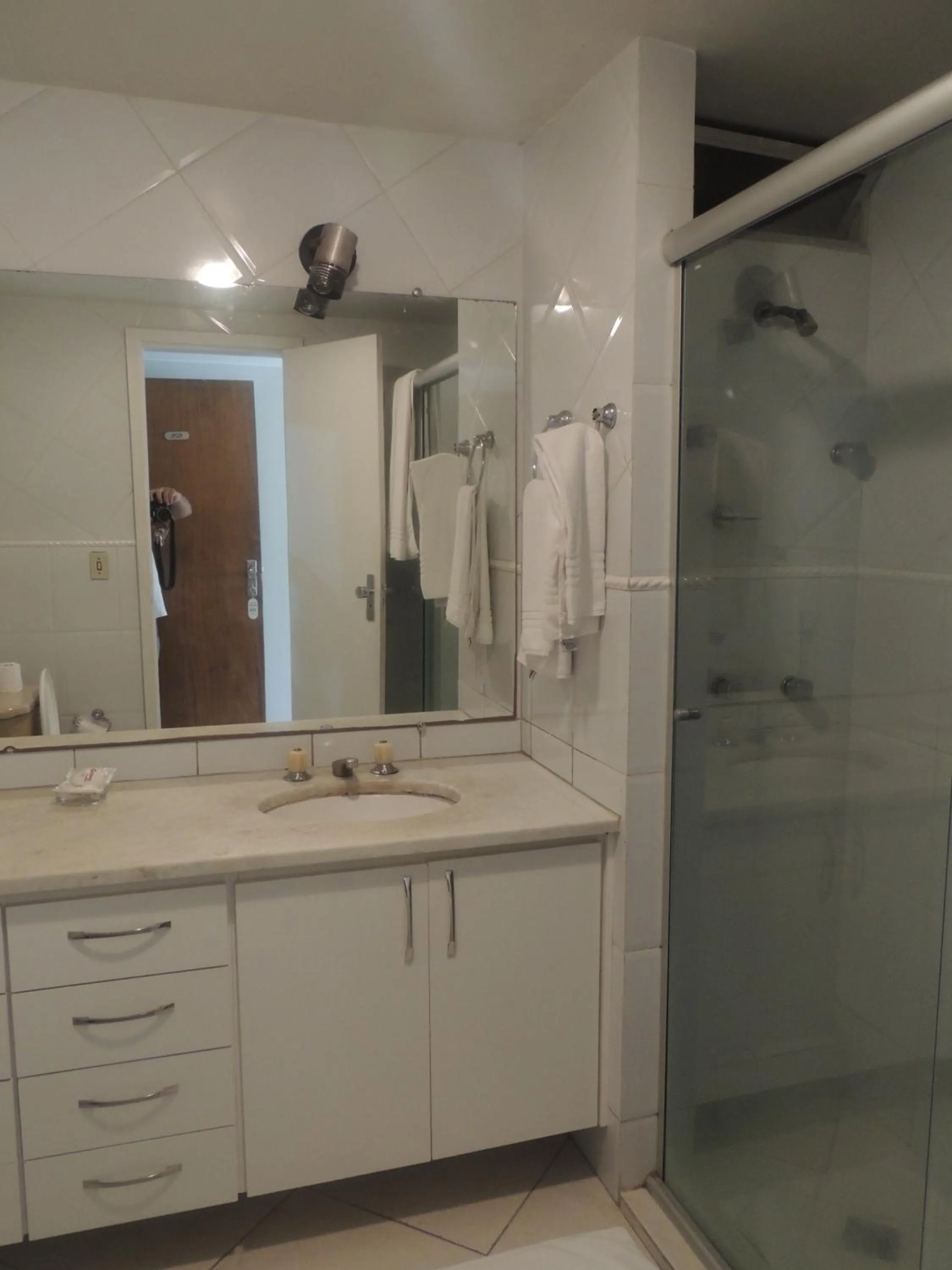 Bathroom in Brasilia Apart Hotéis