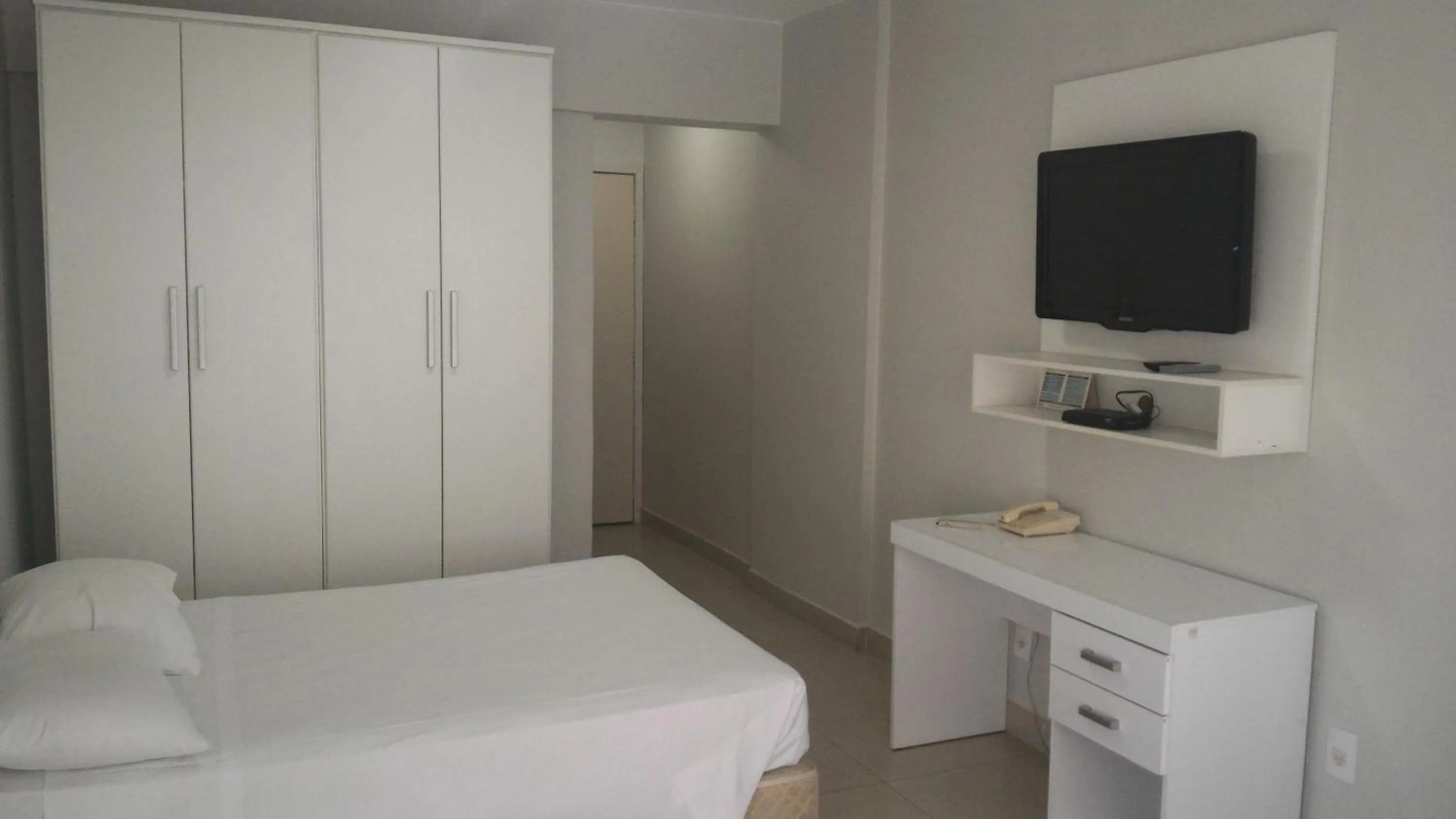 Photo of the whole room, Bed in Brasilia Apart Hotéis