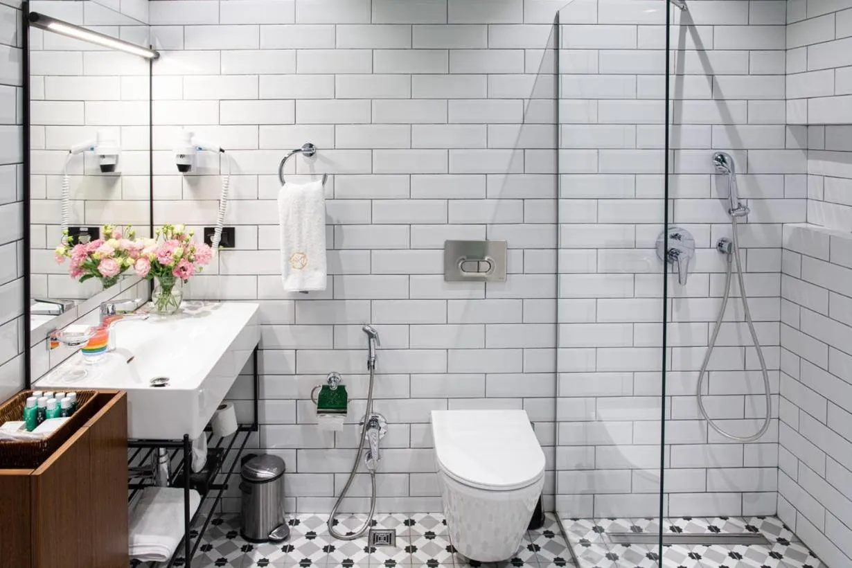 Bathroom in Molokan Inn Hotel